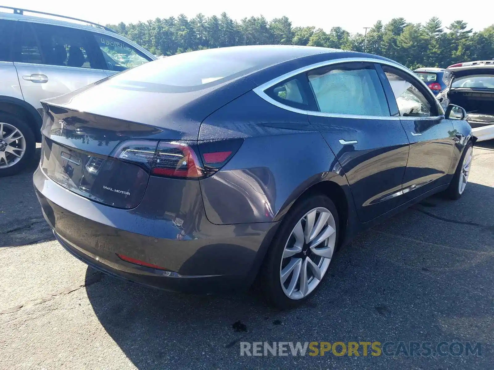 4 Photograph of a damaged car 5YJ3E1EB1KF205734 TESLA MODEL 3 2019