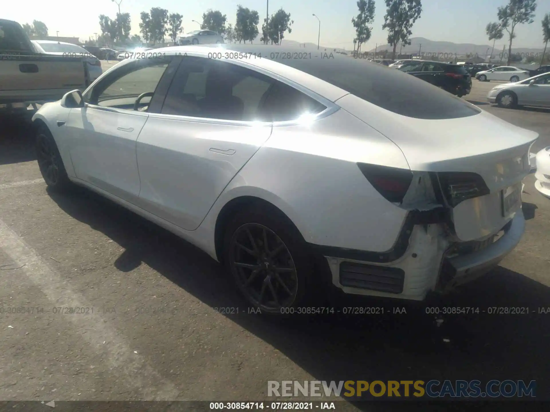 3 Photograph of a damaged car 5YJ3E1EB1KF388553 TESLA MODEL 3 2019