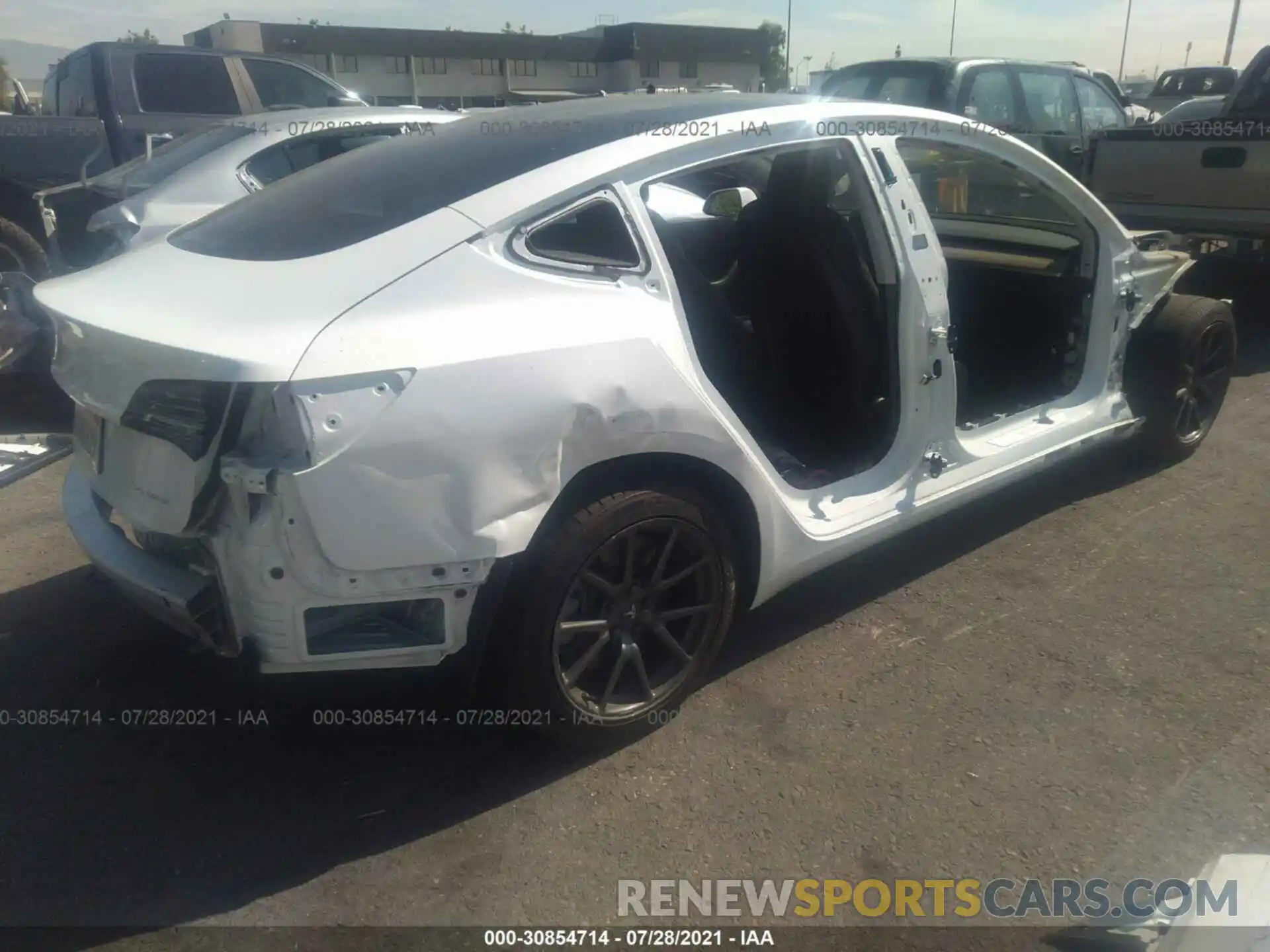 4 Photograph of a damaged car 5YJ3E1EB1KF388553 TESLA MODEL 3 2019