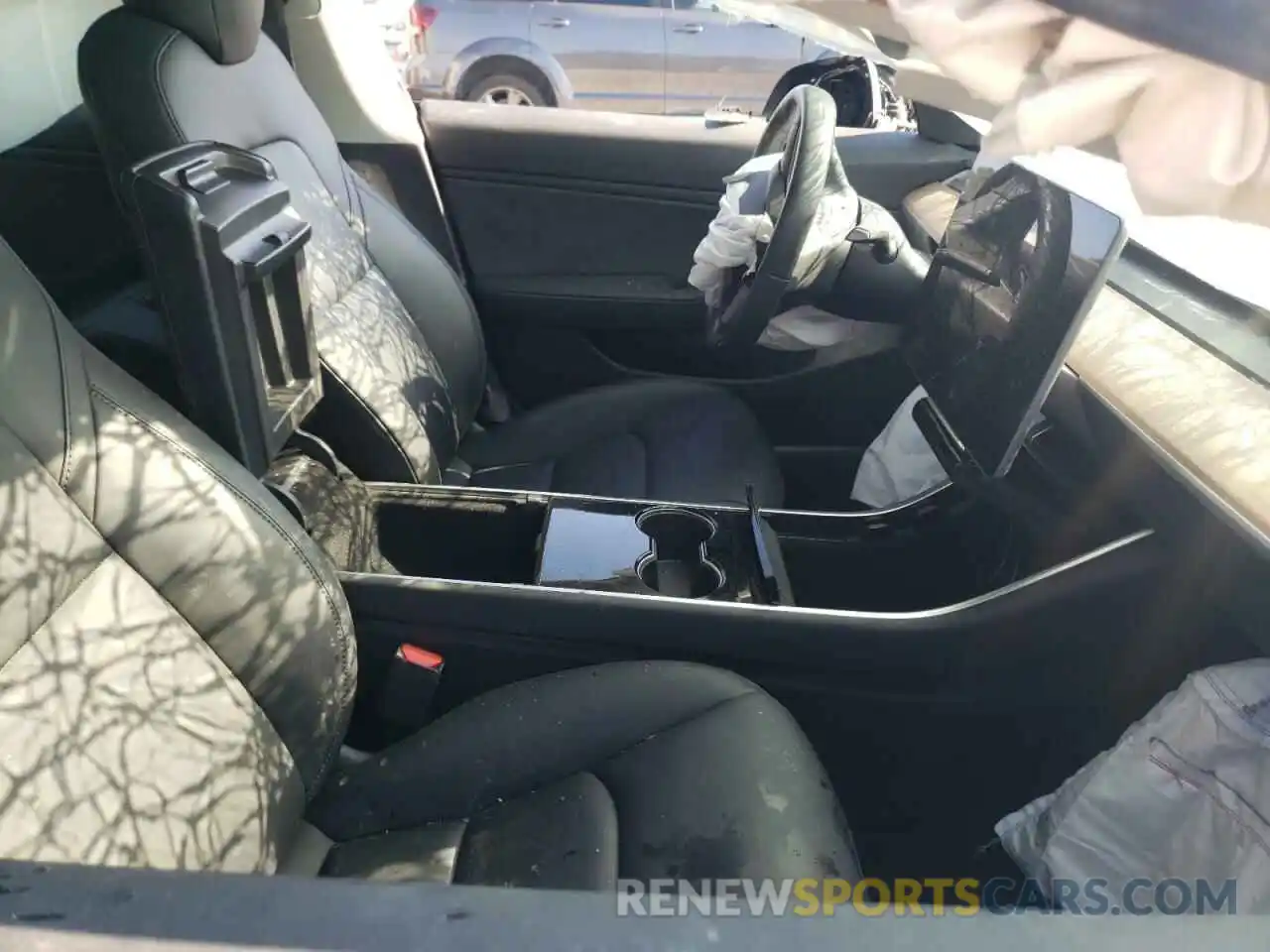 5 Photograph of a damaged car 5YJ3E1EB1KF389265 TESLA MODEL 3 2019