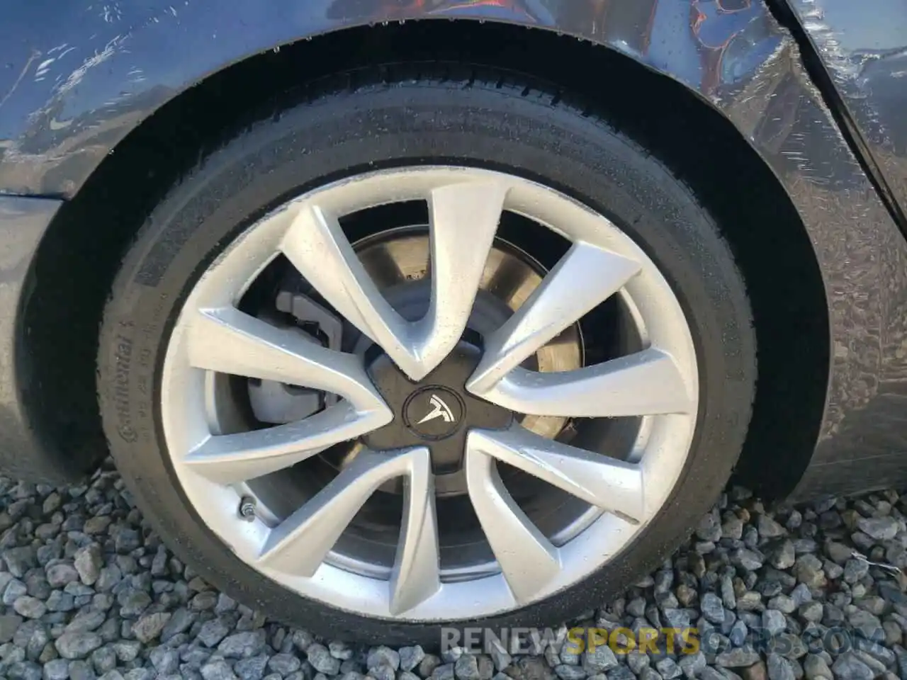 9 Photograph of a damaged car 5YJ3E1EB1KF389265 TESLA MODEL 3 2019