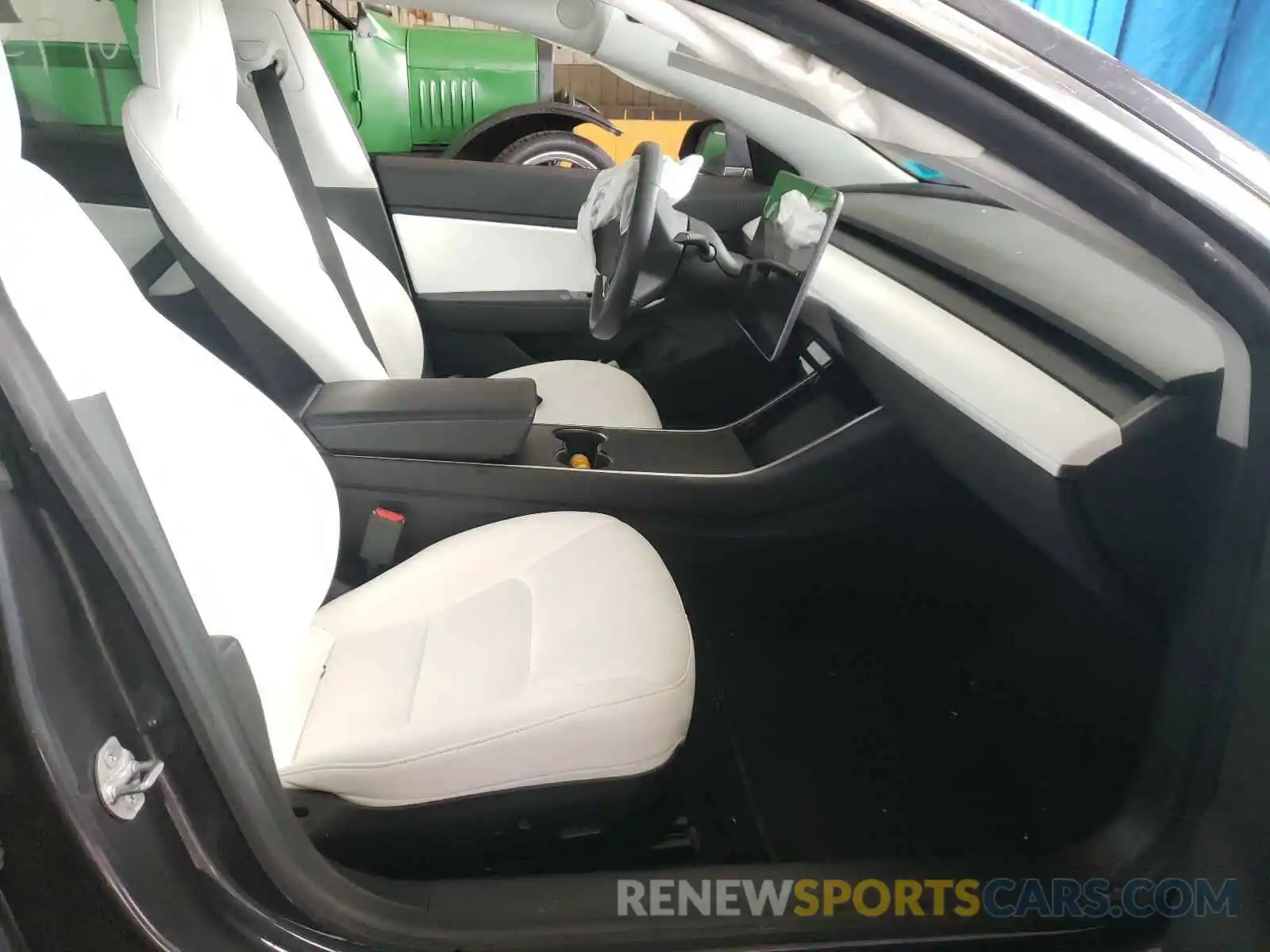 5 Photograph of a damaged car 5YJ3E1EB1KF390948 TESLA MODEL 3 2019