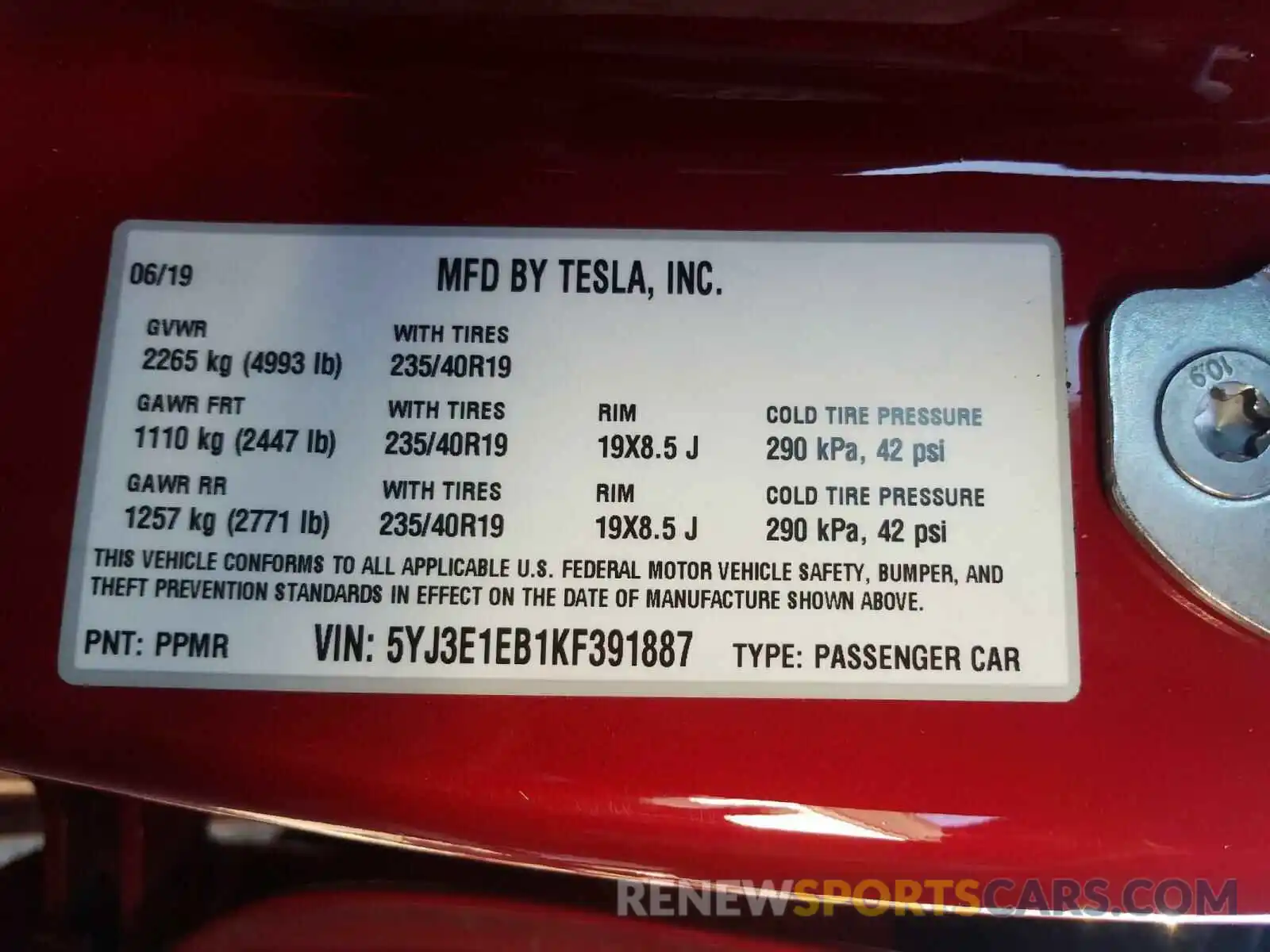 10 Photograph of a damaged car 5YJ3E1EB1KF391887 TESLA MODEL 3 2019