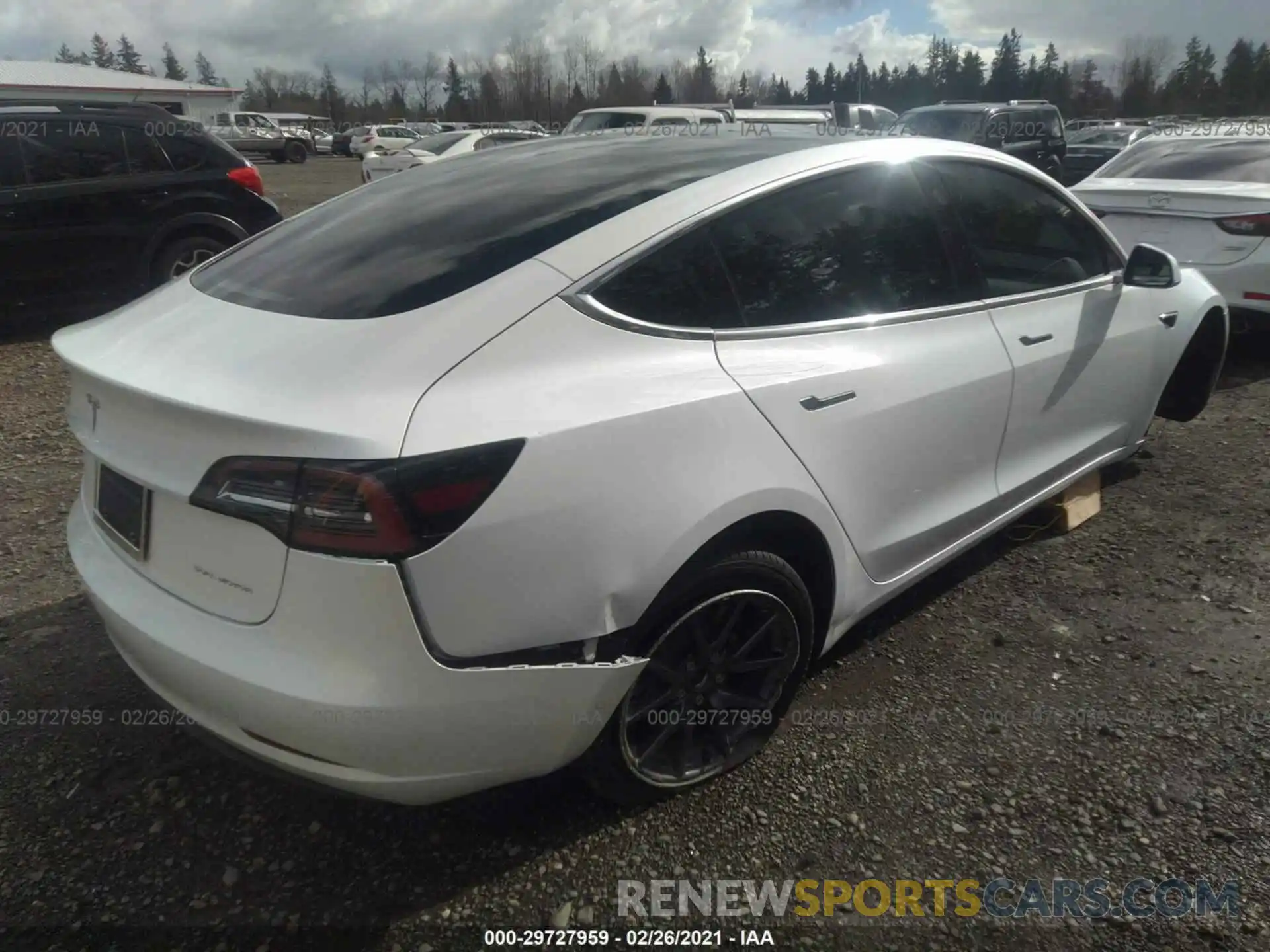 4 Photograph of a damaged car 5YJ3E1EB1KF421521 TESLA MODEL 3 2019