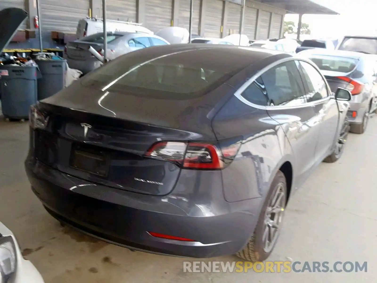 4 Photograph of a damaged car 5YJ3E1EB1KF432552 TESLA MODEL 3 2019