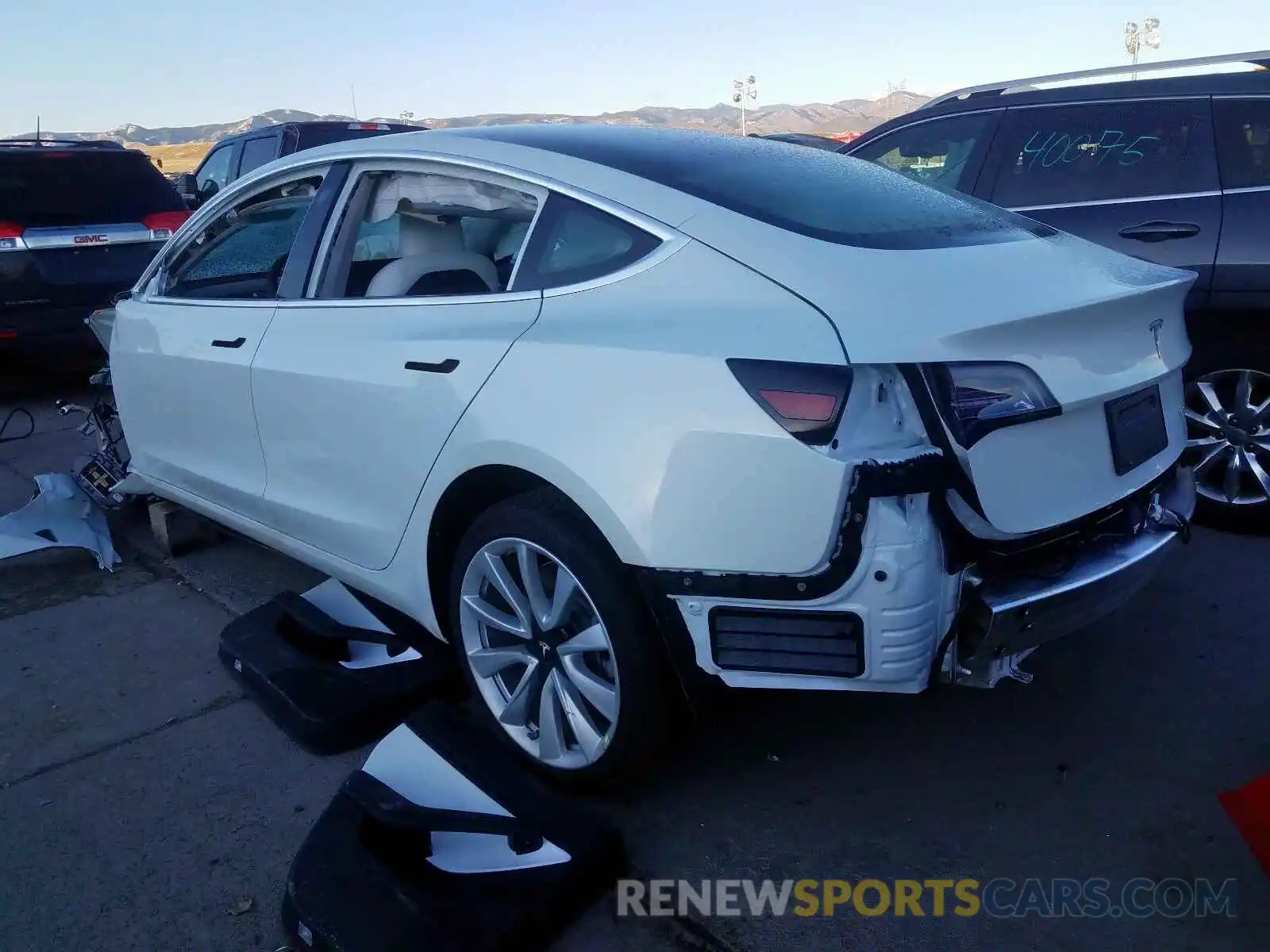 3 Photograph of a damaged car 5YJ3E1EB1KF454728 TESLA MODEL 3 2019