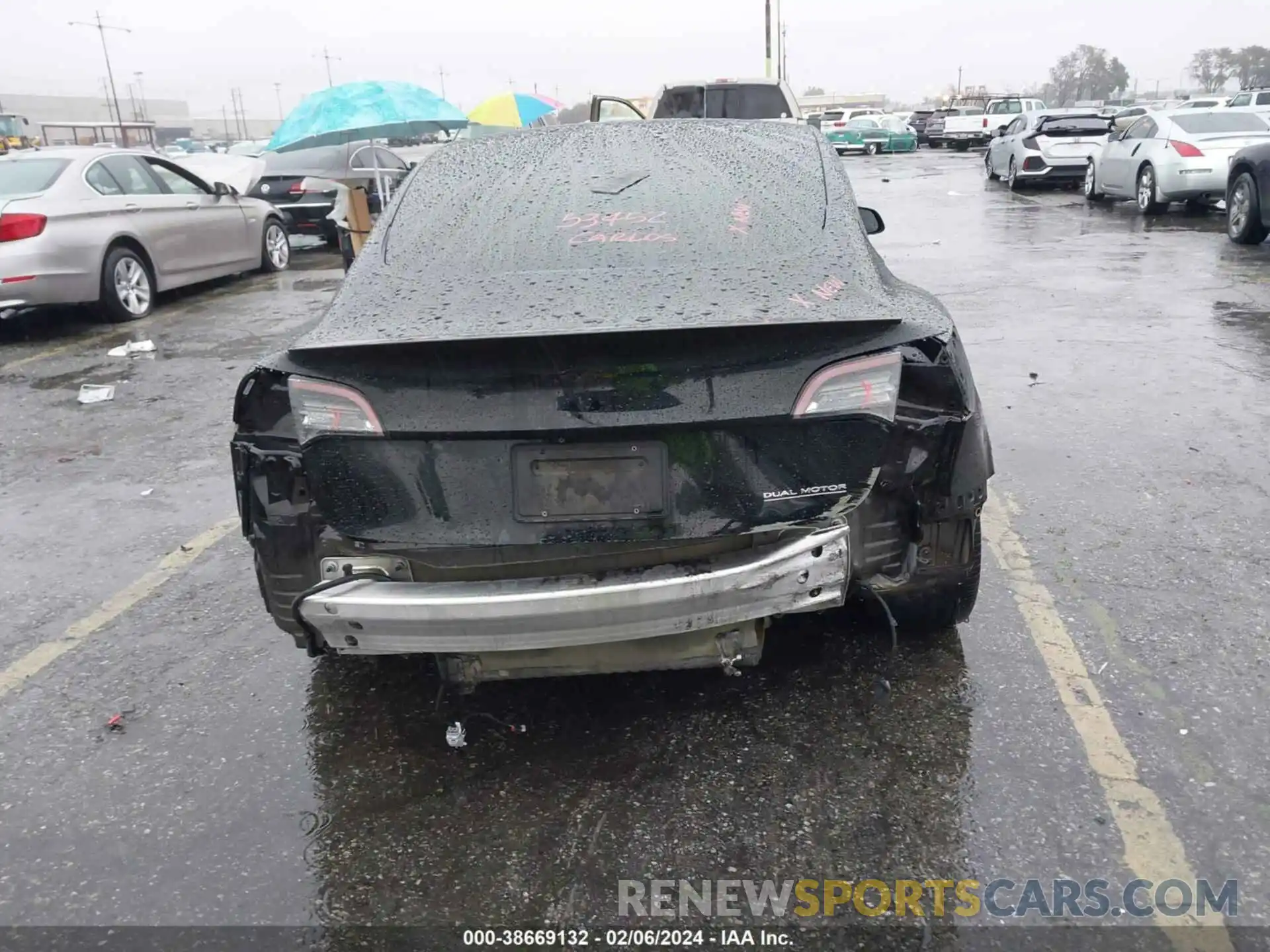 16 Photograph of a damaged car 5YJ3E1EB1KF476972 TESLA MODEL 3 2019