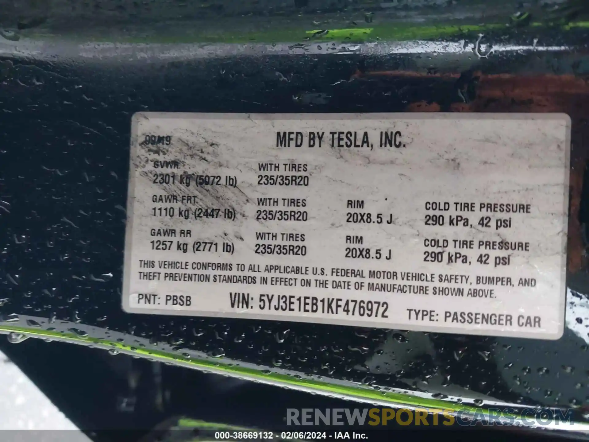 9 Photograph of a damaged car 5YJ3E1EB1KF476972 TESLA MODEL 3 2019