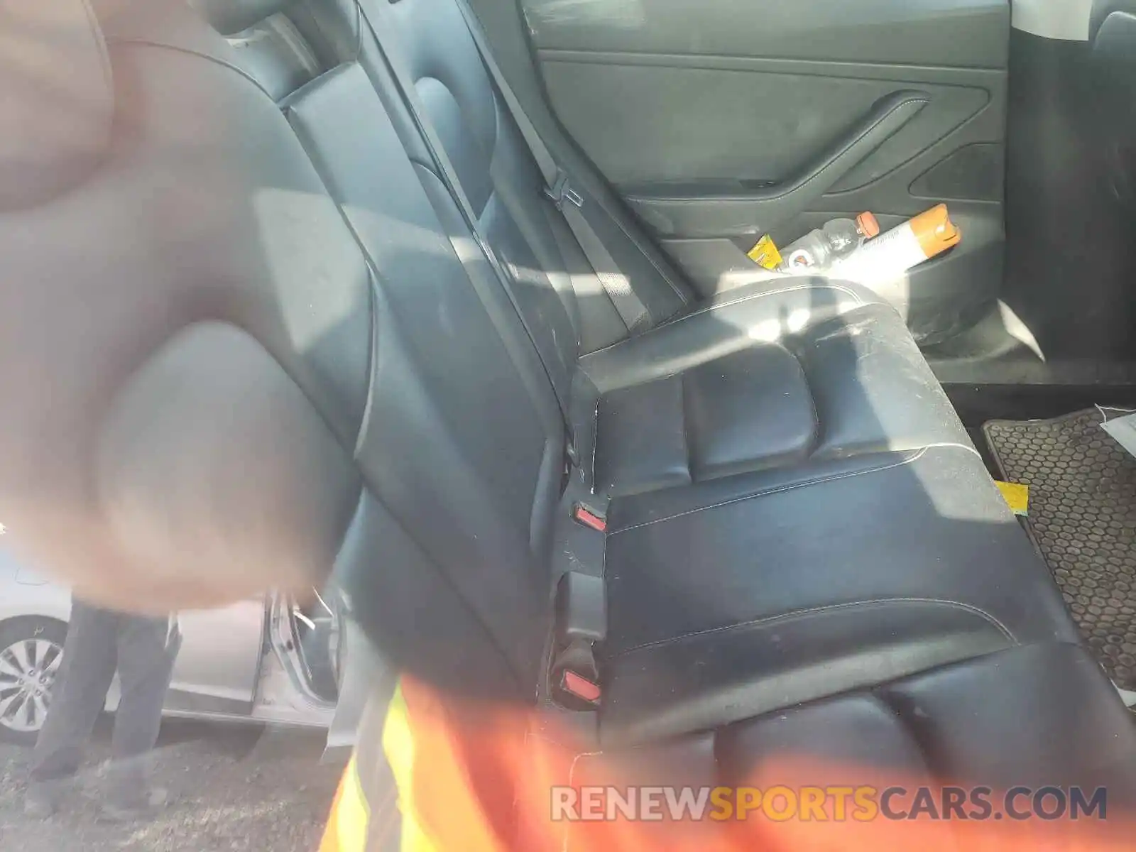 6 Photograph of a damaged car 5YJ3E1EB1KF493528 TESLA MODEL 3 2019