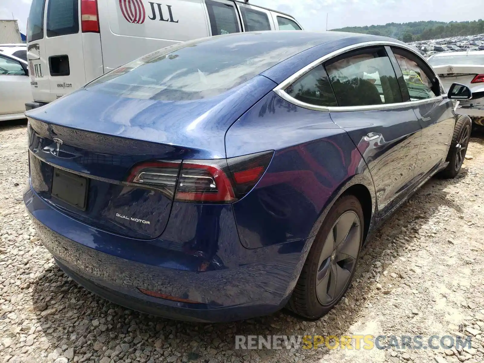 4 Фотография поврежденного автомобиля 5YJ3E1EB1KF533400 TESLA MODEL 3 2019