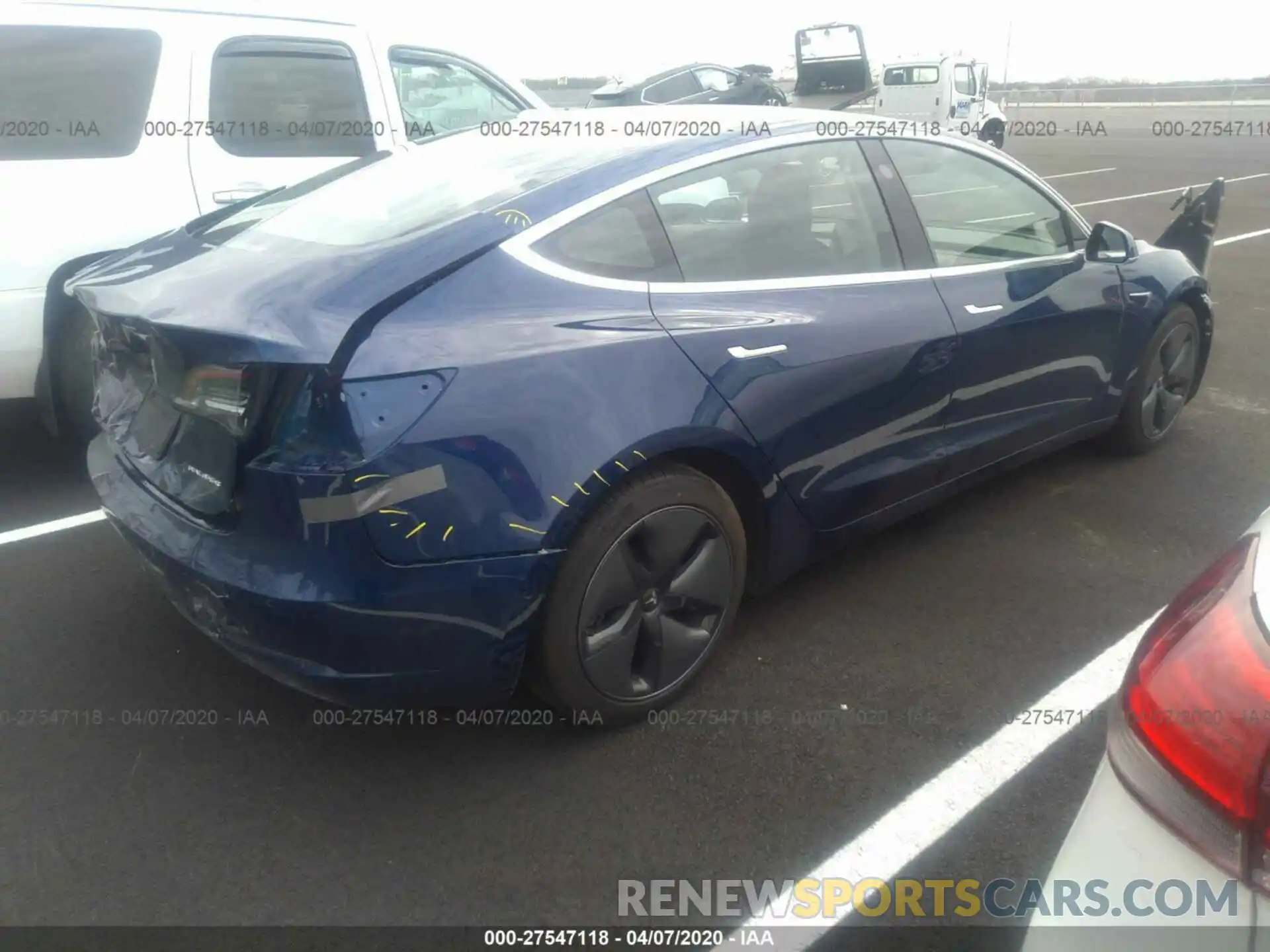 4 Фотография поврежденного автомобиля 5YJ3E1EB2KF199359 TESLA MODEL 3 2019