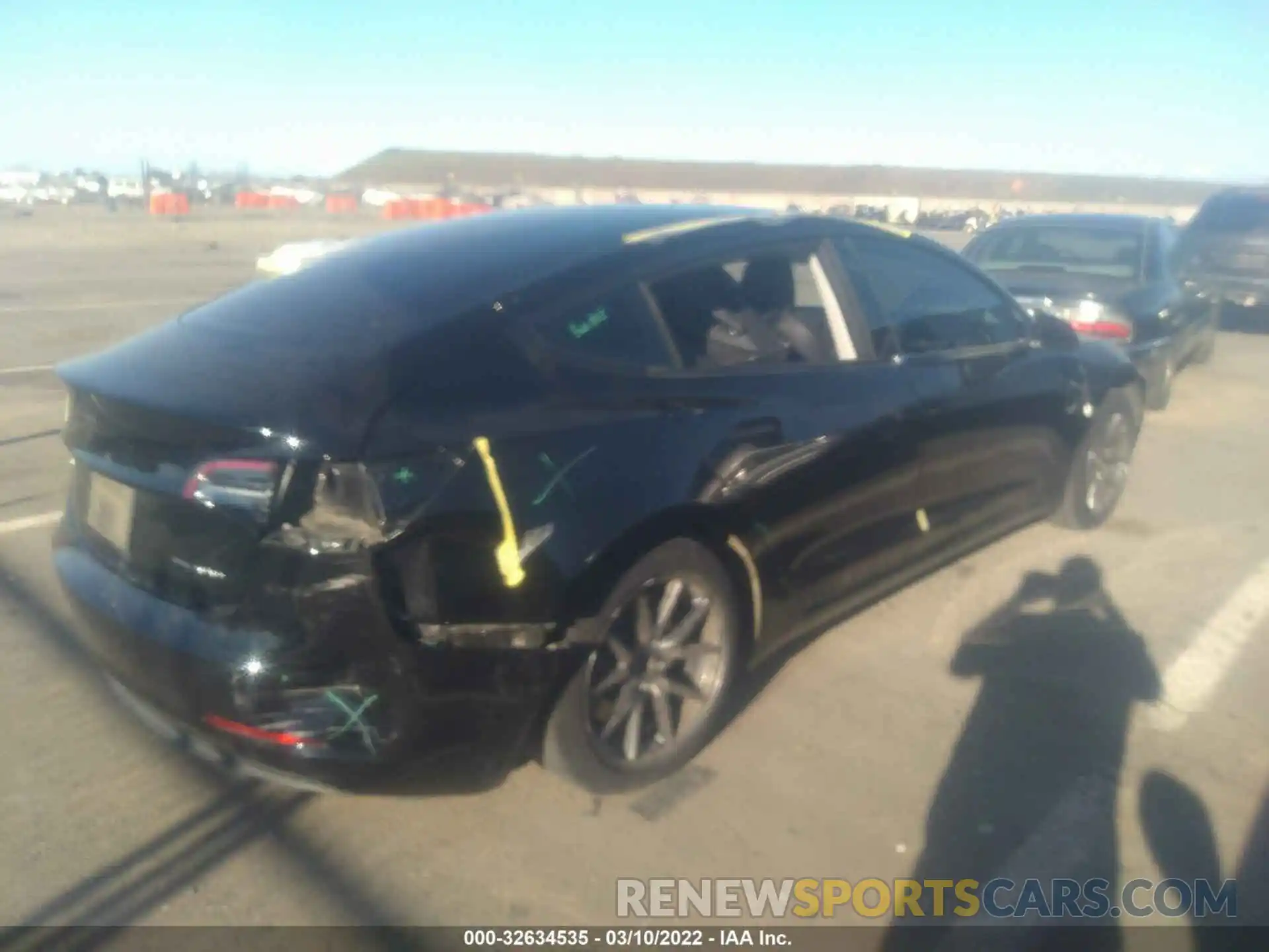 4 Photograph of a damaged car 5YJ3E1EB2KF209033 TESLA MODEL 3 2019