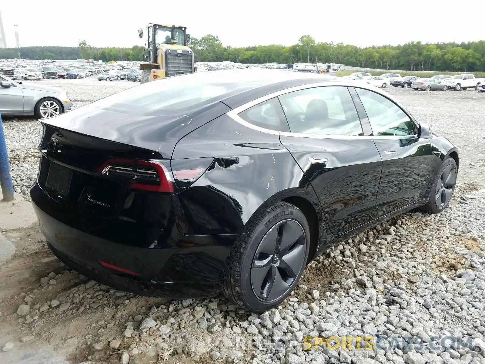 4 Photograph of a damaged car 5YJ3E1EB2KF209095 TESLA MODEL 3 2019