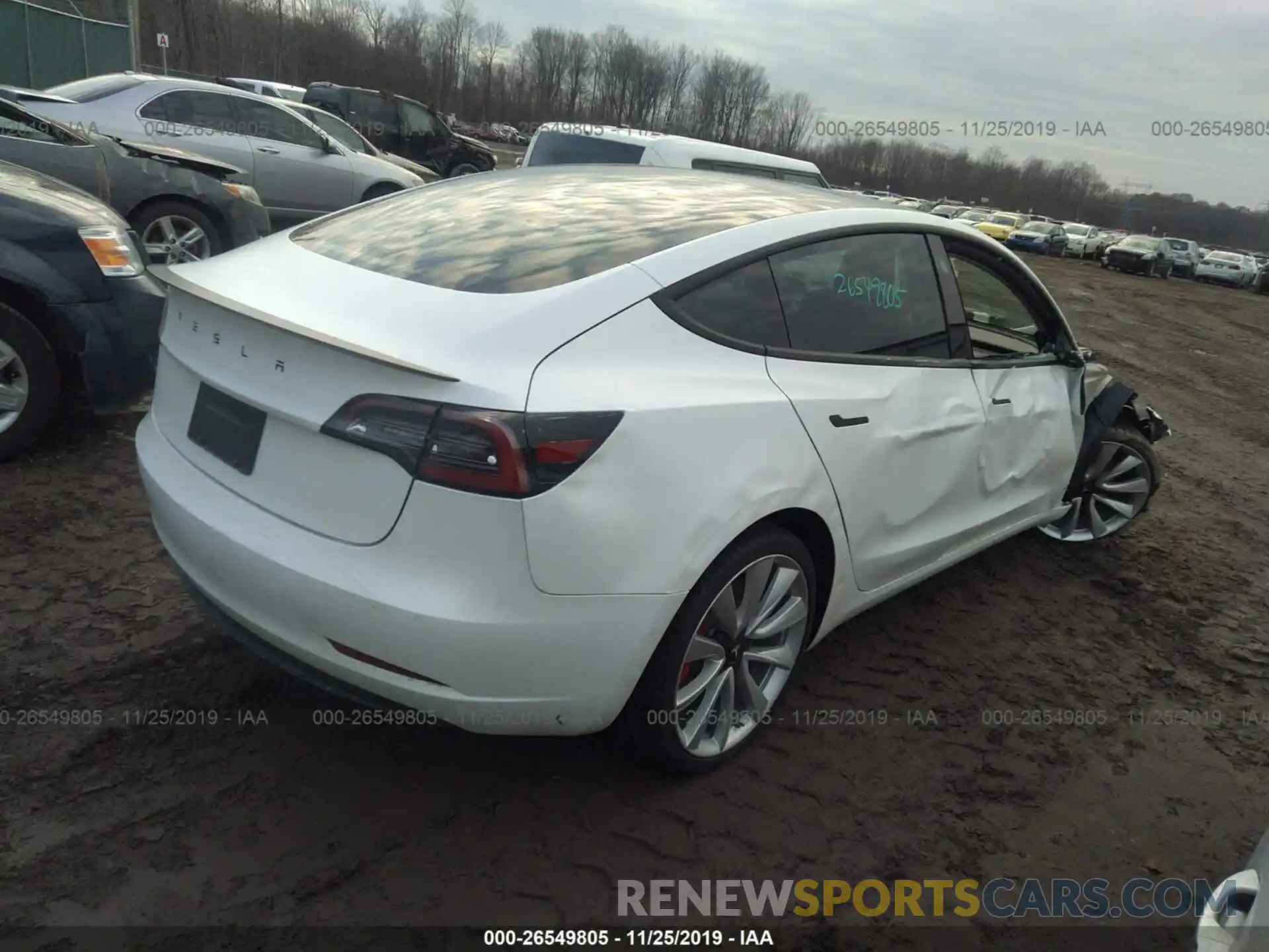 4 Фотография поврежденного автомобиля 5YJ3E1EB2KF231419 TESLA MODEL 3 2019