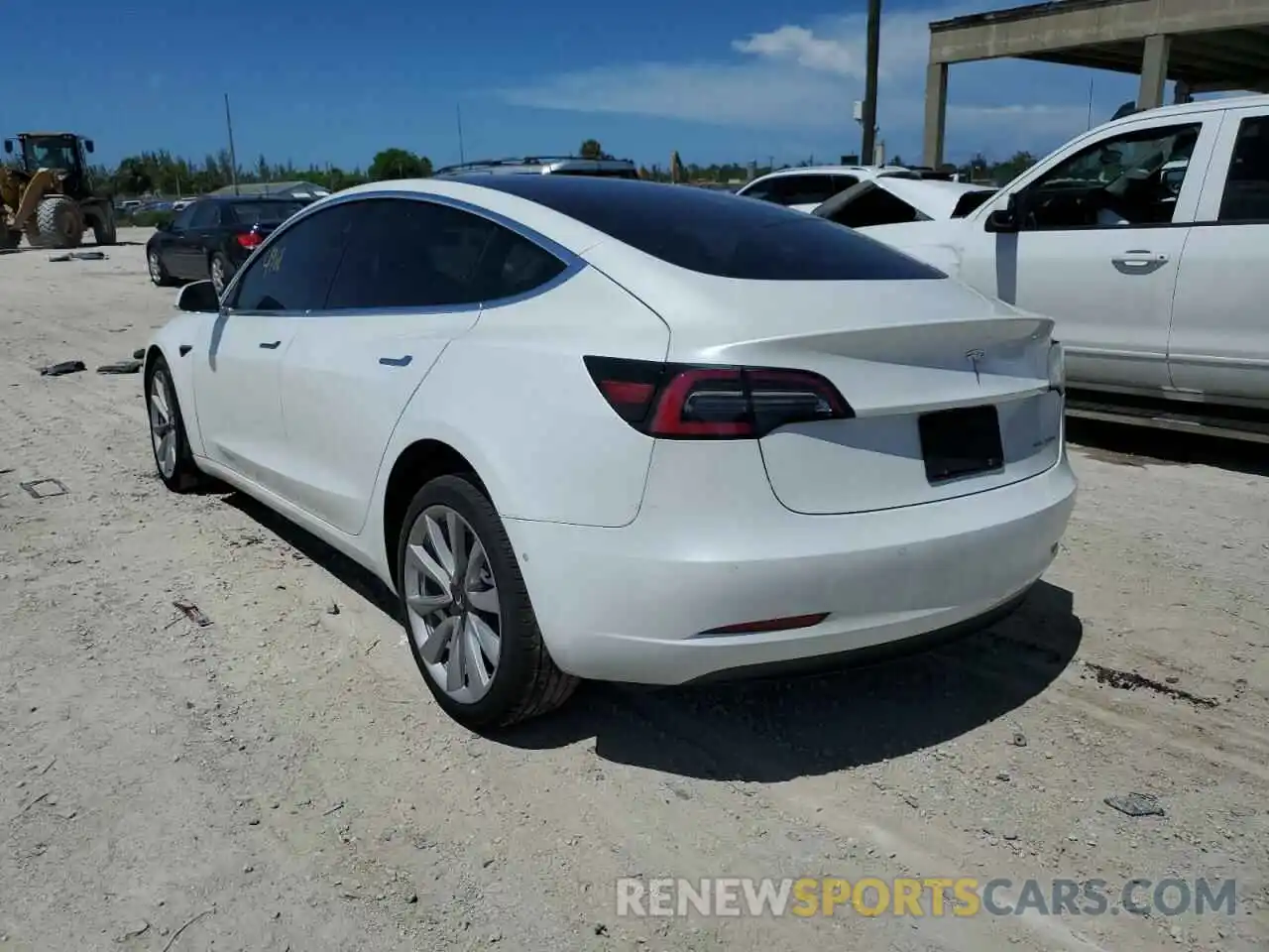 3 Photograph of a damaged car 5YJ3E1EB2KF365105 TESLA MODEL 3 2019