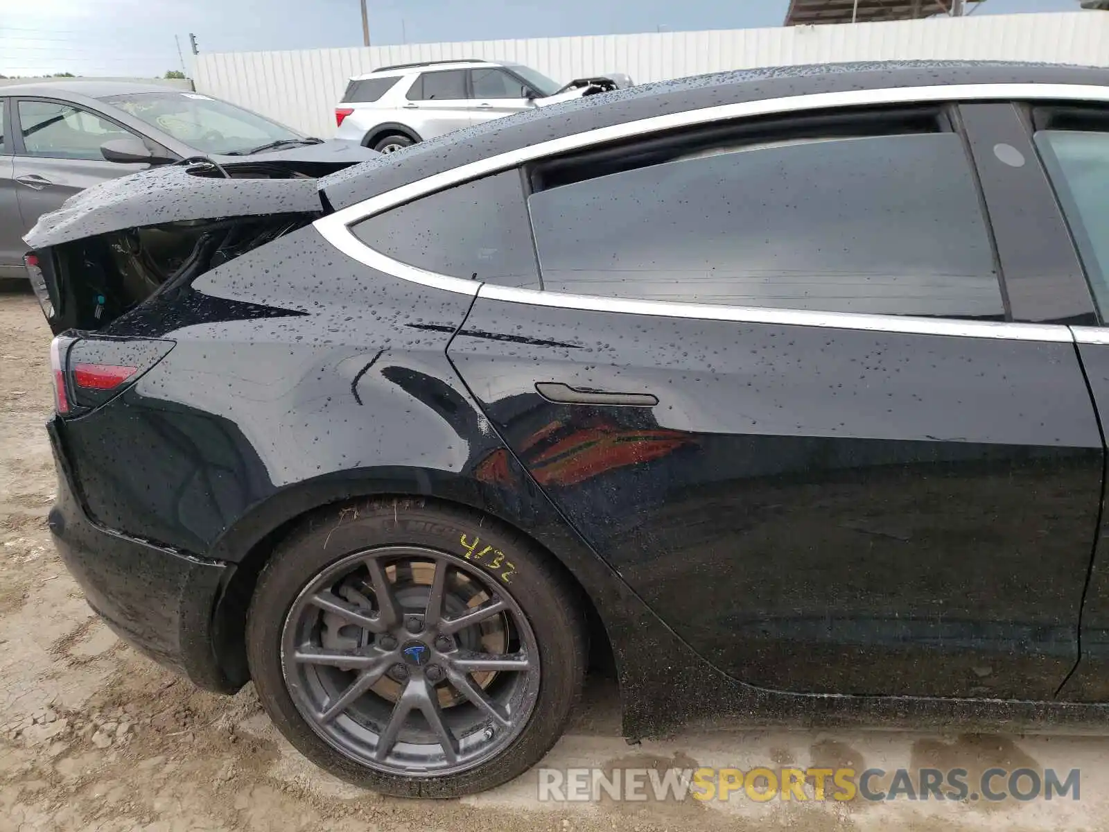 6 Photograph of a damaged car 5YJ3E1EB2KF384334 TESLA MODEL 3 2019