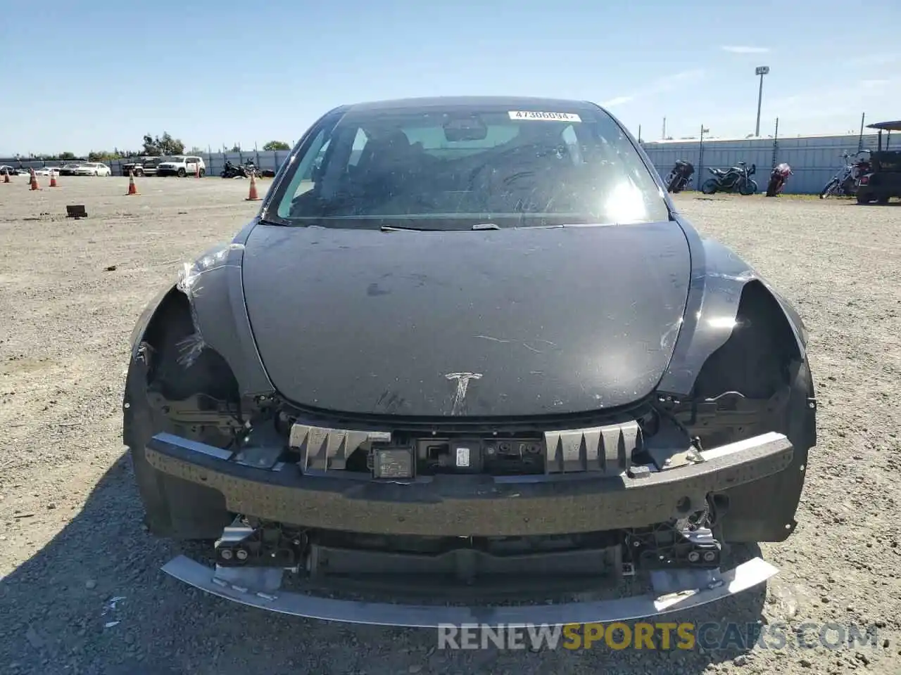 5 Photograph of a damaged car 5YJ3E1EB2KF384382 TESLA MODEL 3 2019