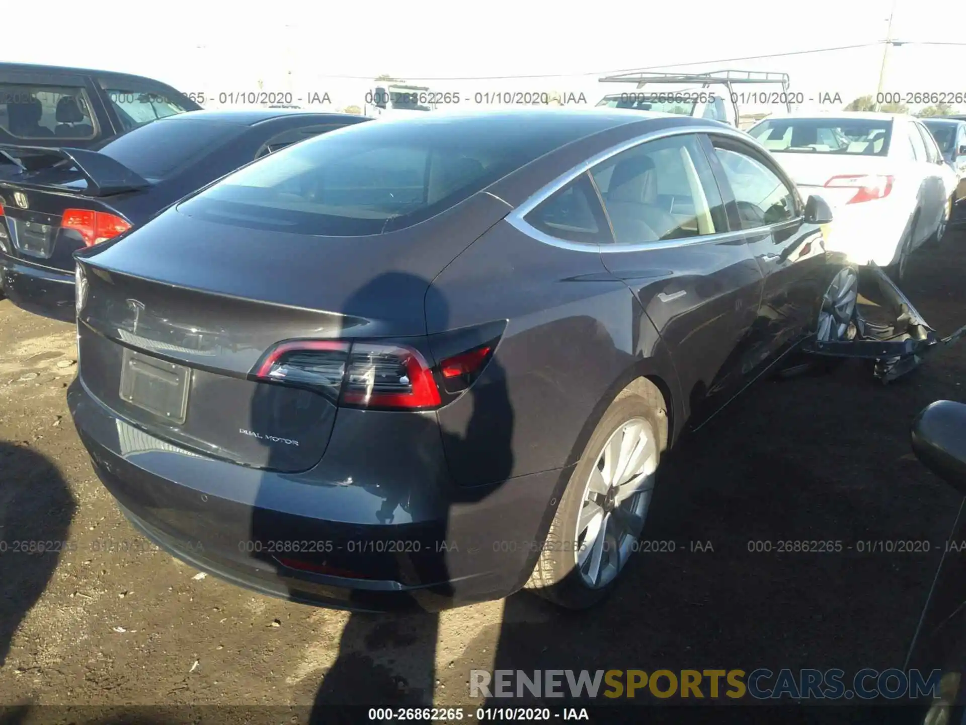 4 Фотография поврежденного автомобиля 5YJ3E1EB2KF389341 TESLA MODEL 3 2019