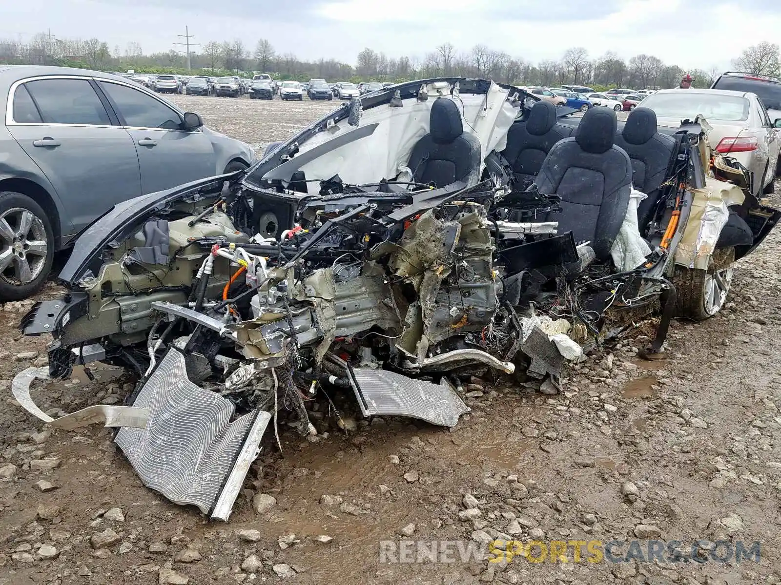 2 Photograph of a damaged car 5YJ3E1EB2KF389503 TESLA MODEL 3 2019