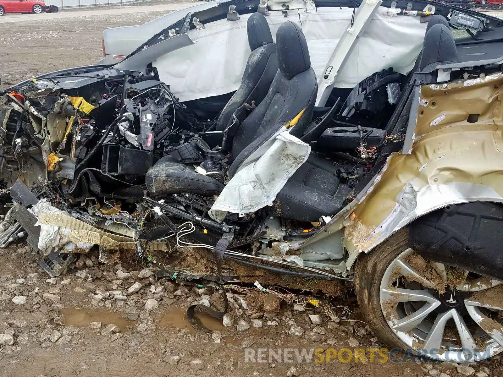 9 Photograph of a damaged car 5YJ3E1EB2KF389503 TESLA MODEL 3 2019