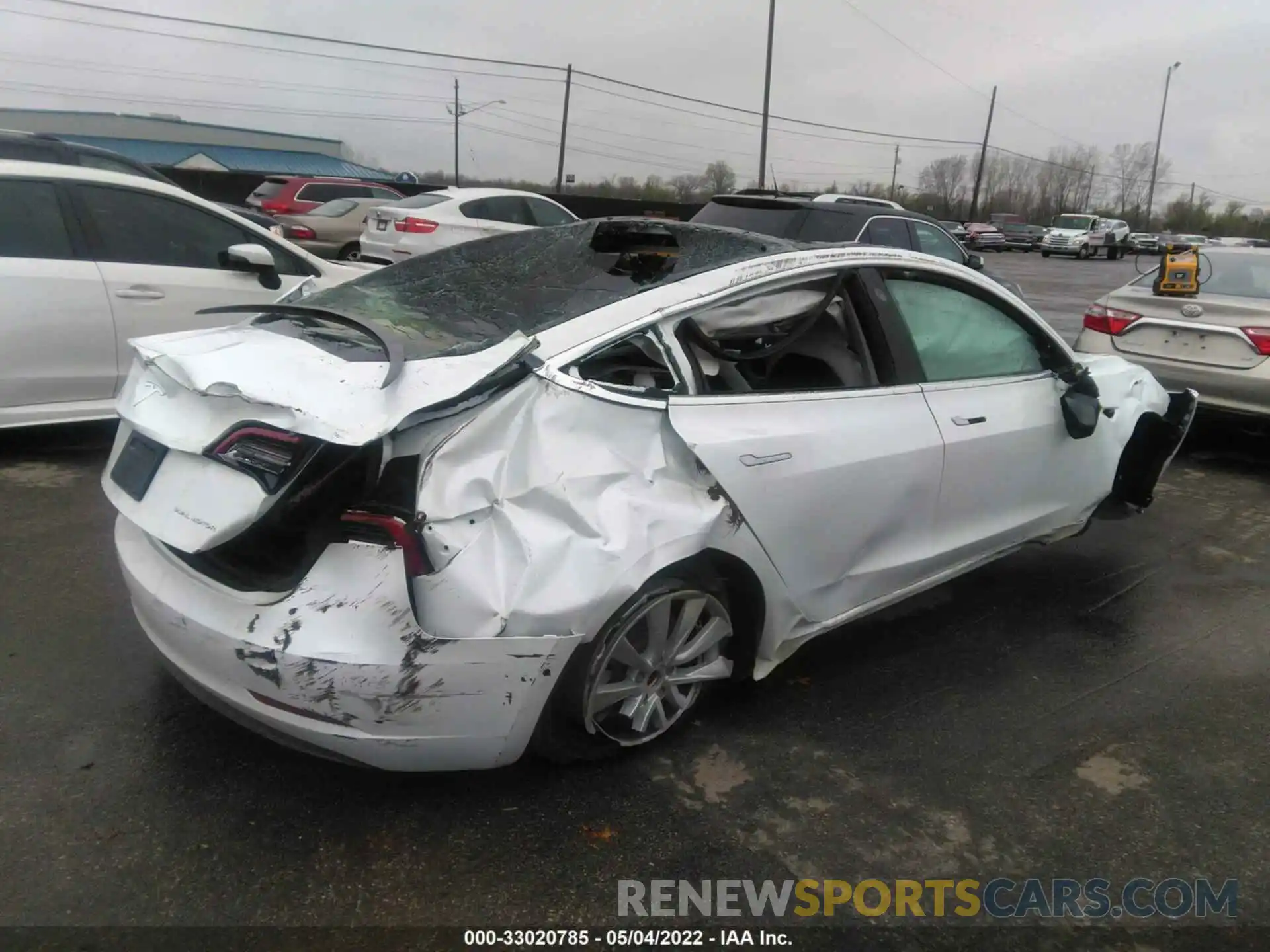 4 Photograph of a damaged car 5YJ3E1EB2KF392286 TESLA MODEL 3 2019