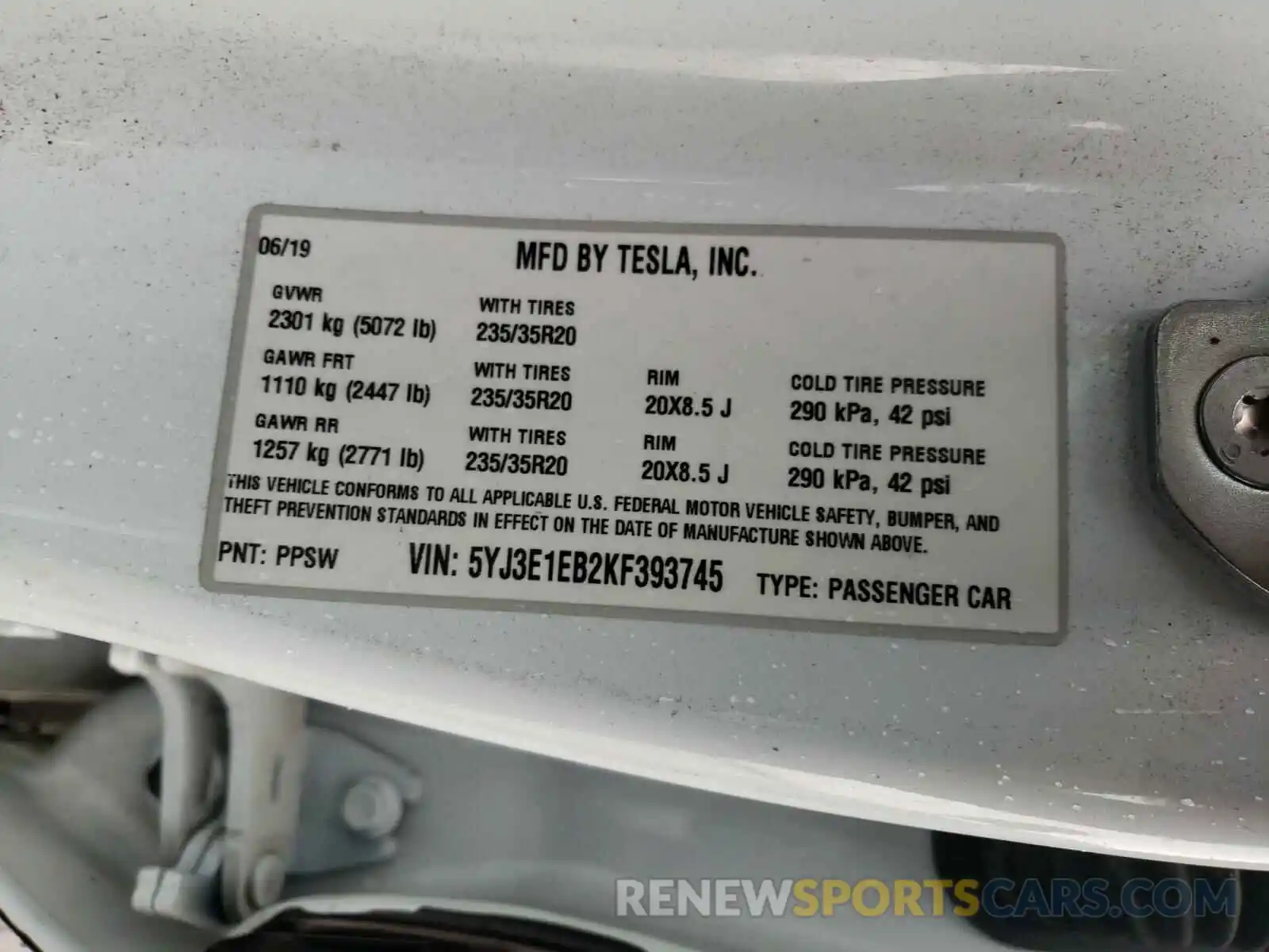 10 Photograph of a damaged car 5YJ3E1EB2KF393745 TESLA MODEL 3 2019