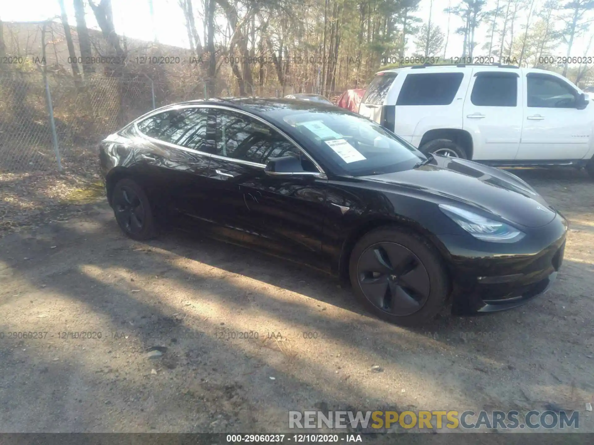 1 Photograph of a damaged car 5YJ3E1EB2KF413265 TESLA MODEL 3 2019