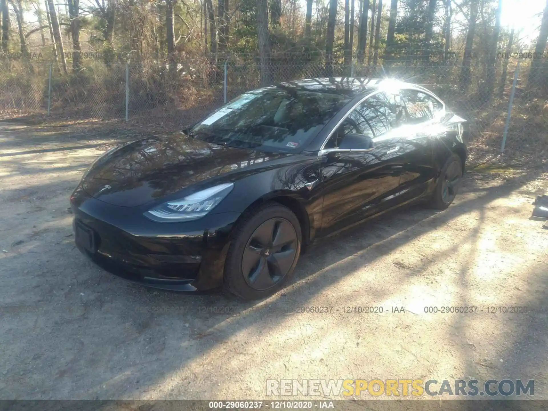 2 Photograph of a damaged car 5YJ3E1EB2KF413265 TESLA MODEL 3 2019