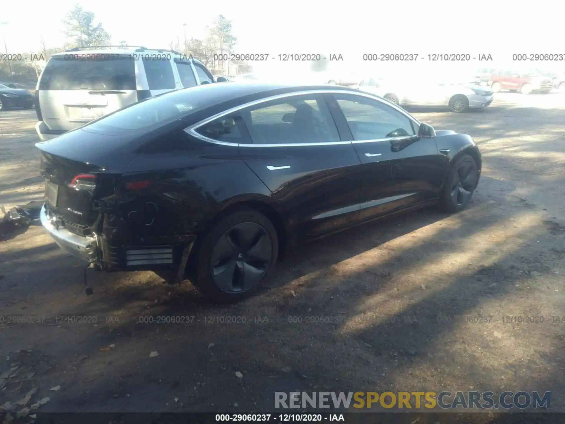 4 Photograph of a damaged car 5YJ3E1EB2KF413265 TESLA MODEL 3 2019