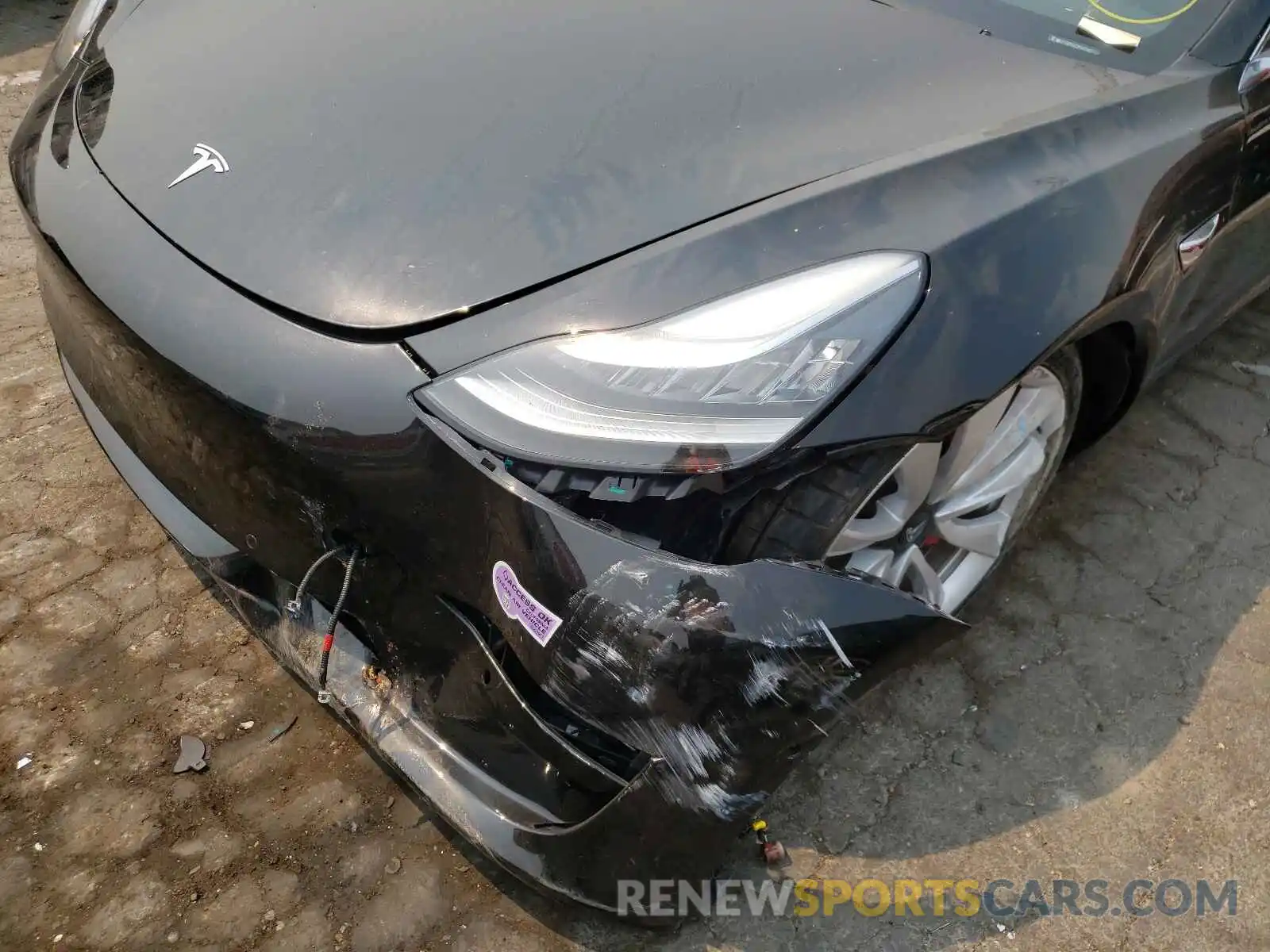 9 Photograph of a damaged car 5YJ3E1EB2KF413461 TESLA MODEL 3 2019