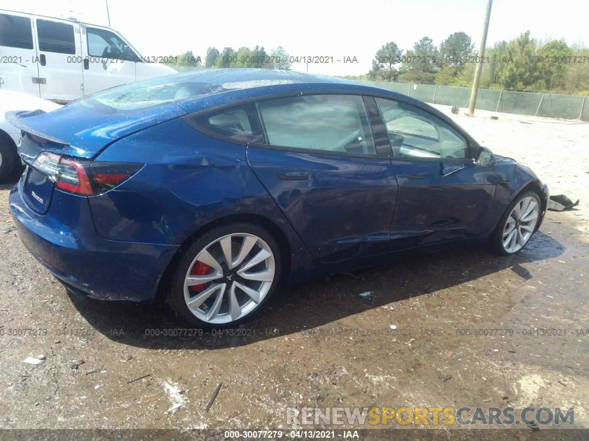 4 Фотография поврежденного автомобиля 5YJ3E1EB2KF413783 TESLA MODEL 3 2019