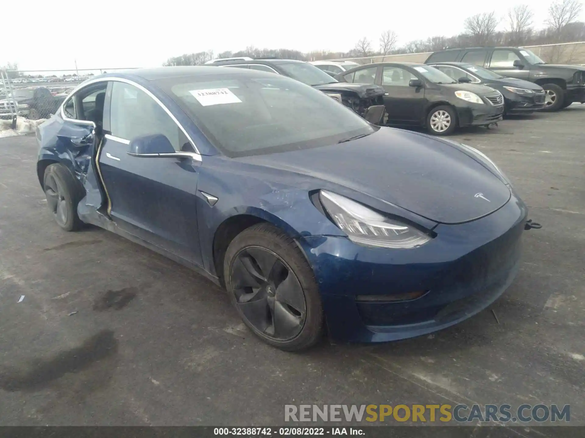 1 Photograph of a damaged car 5YJ3E1EB2KF418305 TESLA MODEL 3 2019