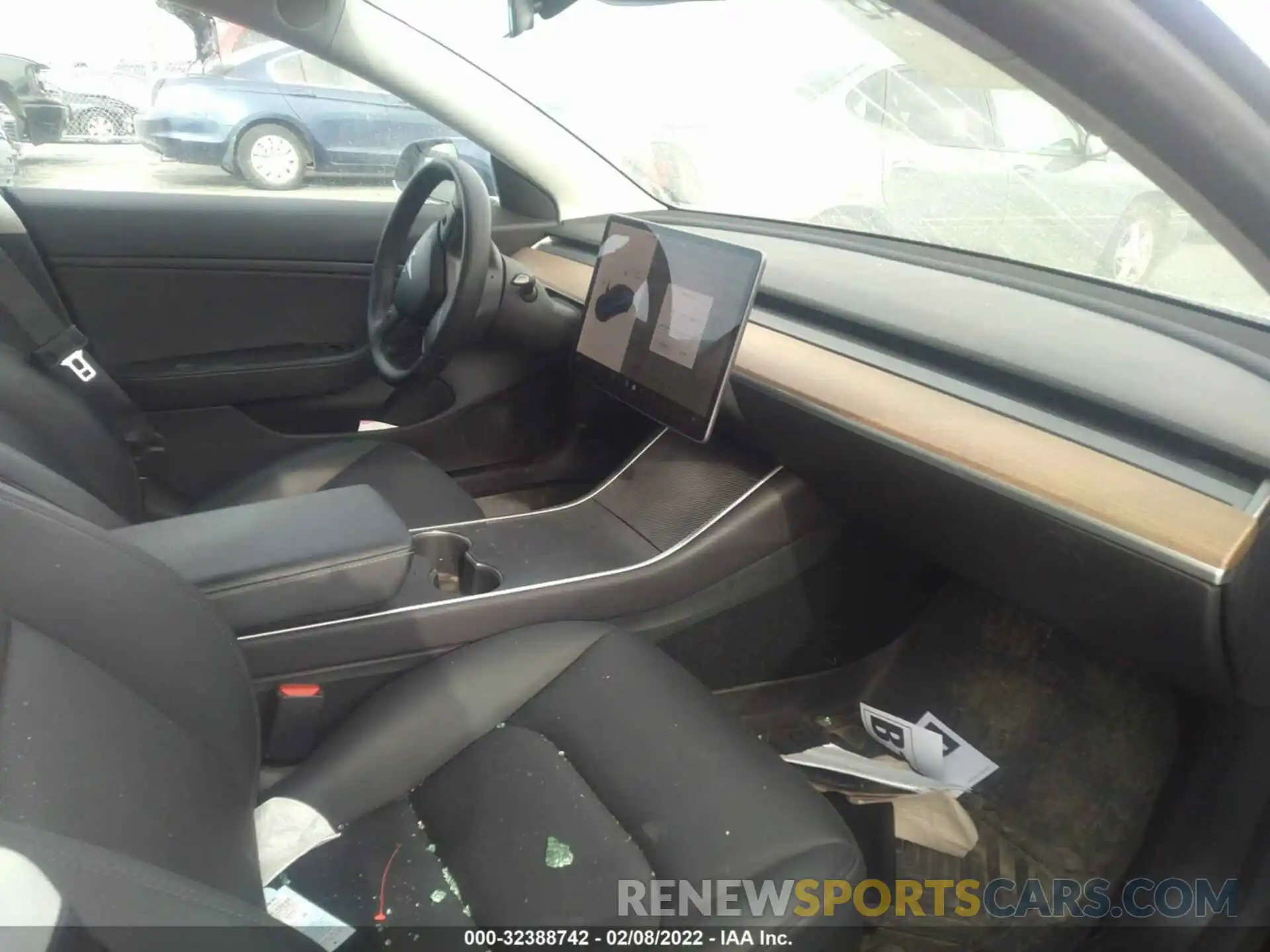 5 Photograph of a damaged car 5YJ3E1EB2KF418305 TESLA MODEL 3 2019