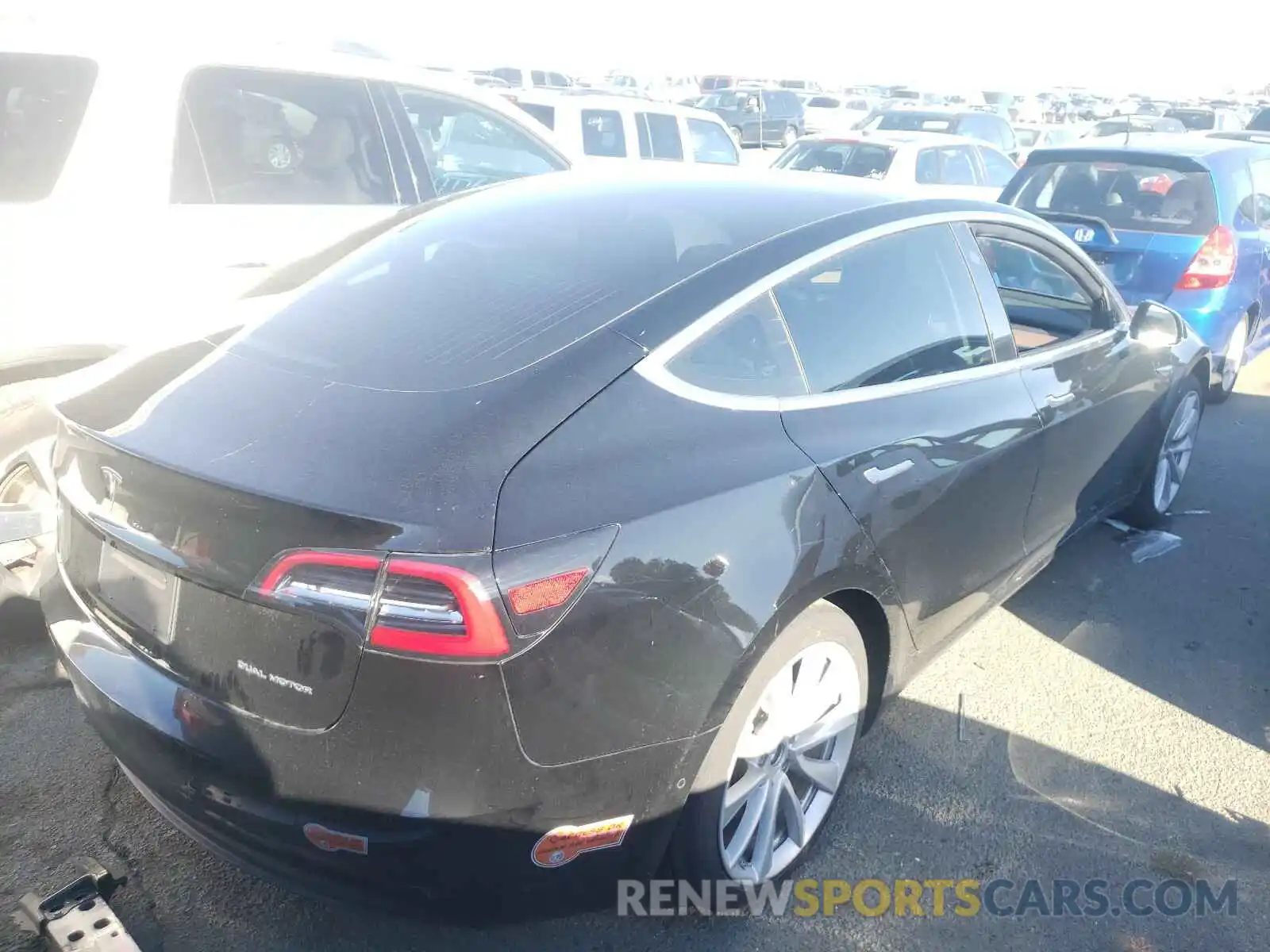 4 Photograph of a damaged car 5YJ3E1EB2KF433614 TESLA MODEL 3 2019