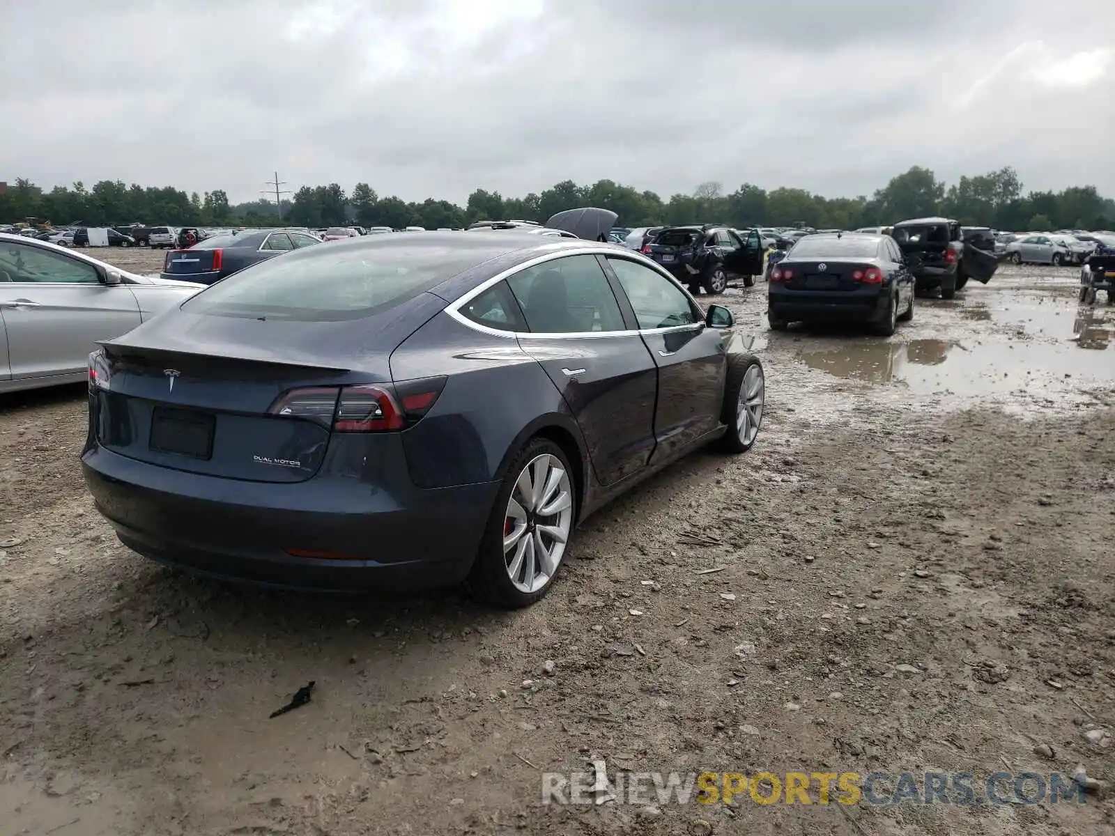 4 Photograph of a damaged car 5YJ3E1EB2KF441633 TESLA MODEL 3 2019