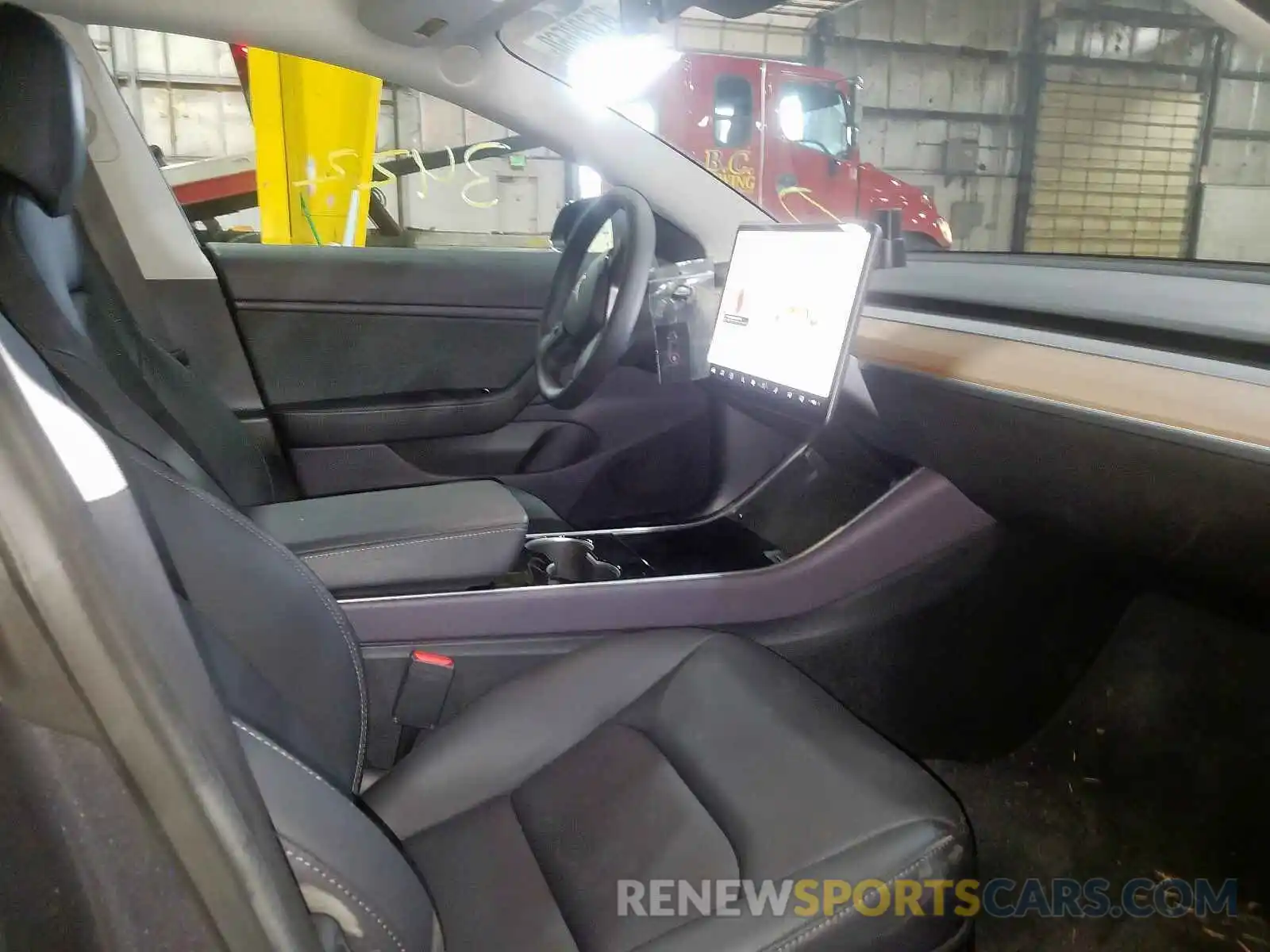 5 Photograph of a damaged car 5YJ3E1EB2KF451949 TESLA MODEL 3 2019