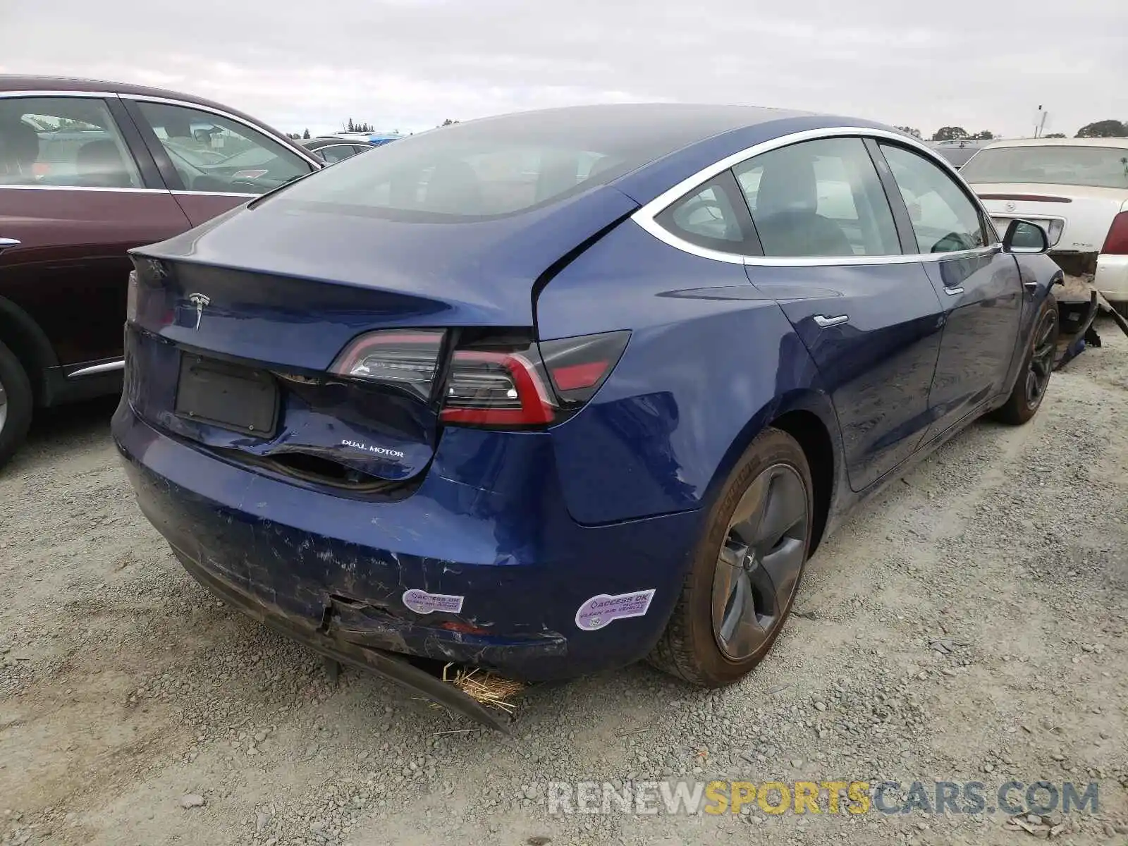 4 Photograph of a damaged car 5YJ3E1EB2KF452583 TESLA MODEL 3 2019