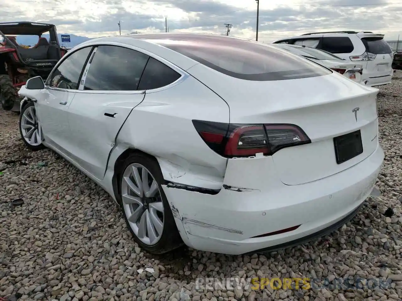 3 Photograph of a damaged car 5YJ3E1EB2KF469318 TESLA MODEL 3 2019