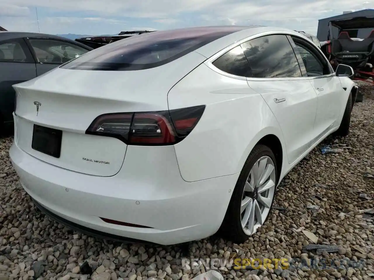 4 Photograph of a damaged car 5YJ3E1EB2KF469318 TESLA MODEL 3 2019