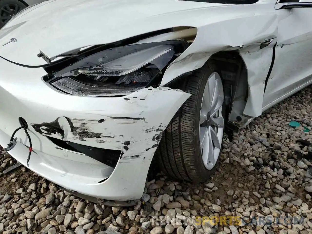 9 Photograph of a damaged car 5YJ3E1EB2KF469318 TESLA MODEL 3 2019