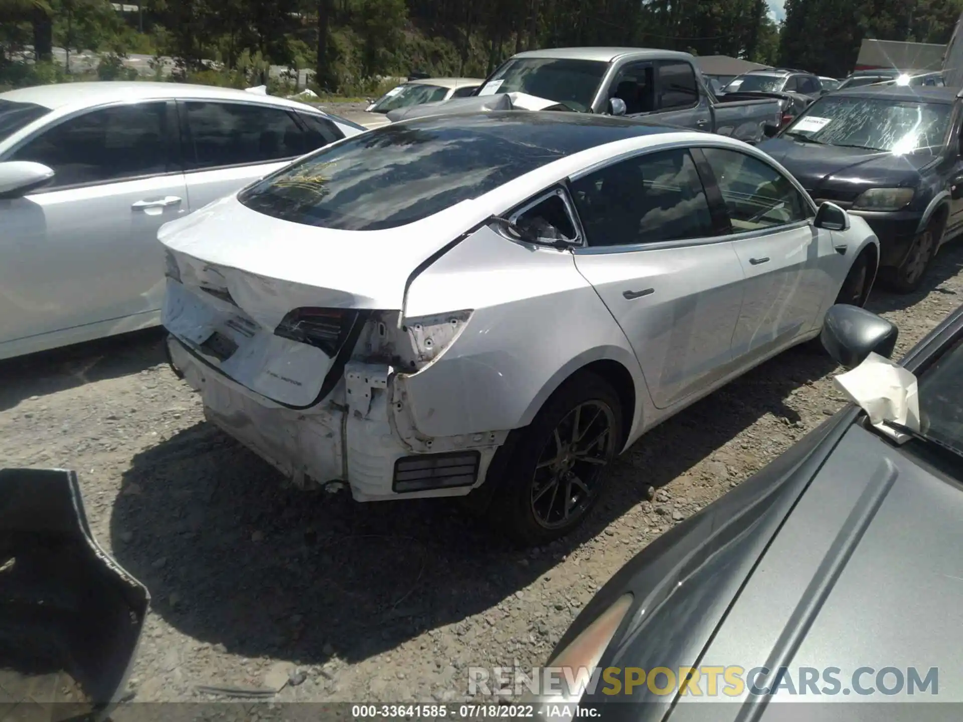 4 Photograph of a damaged car 5YJ3E1EB2KF511843 TESLA MODEL 3 2019