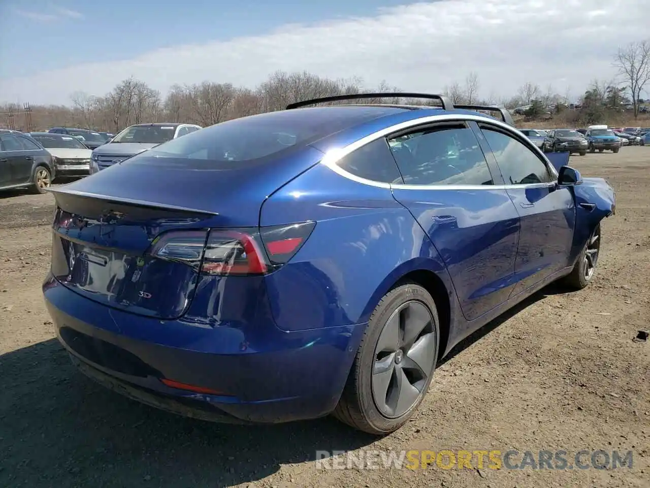 4 Photograph of a damaged car 5YJ3E1EB3KF192209 TESLA MODEL 3 2019