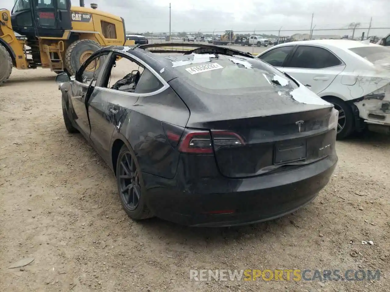 3 Photograph of a damaged car 5YJ3E1EB3KF193487 TESLA MODEL 3 2019