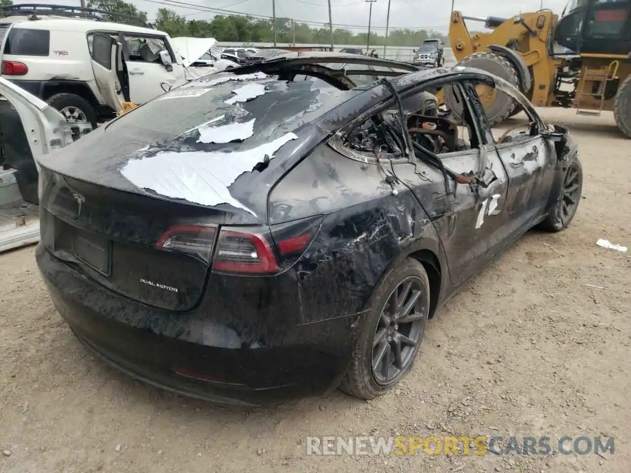 4 Photograph of a damaged car 5YJ3E1EB3KF193487 TESLA MODEL 3 2019