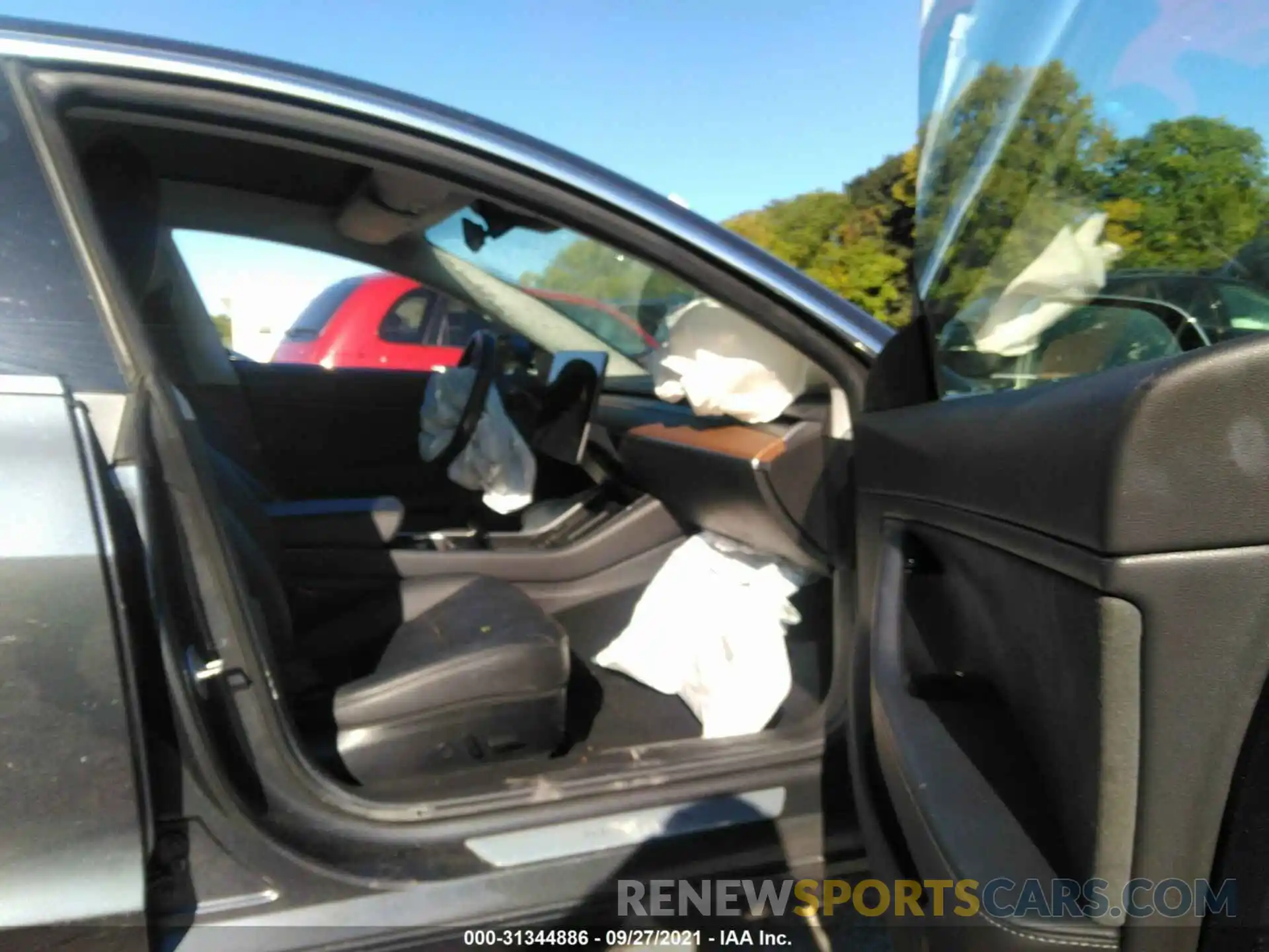 5 Photograph of a damaged car 5YJ3E1EB3KF209803 TESLA MODEL 3 2019