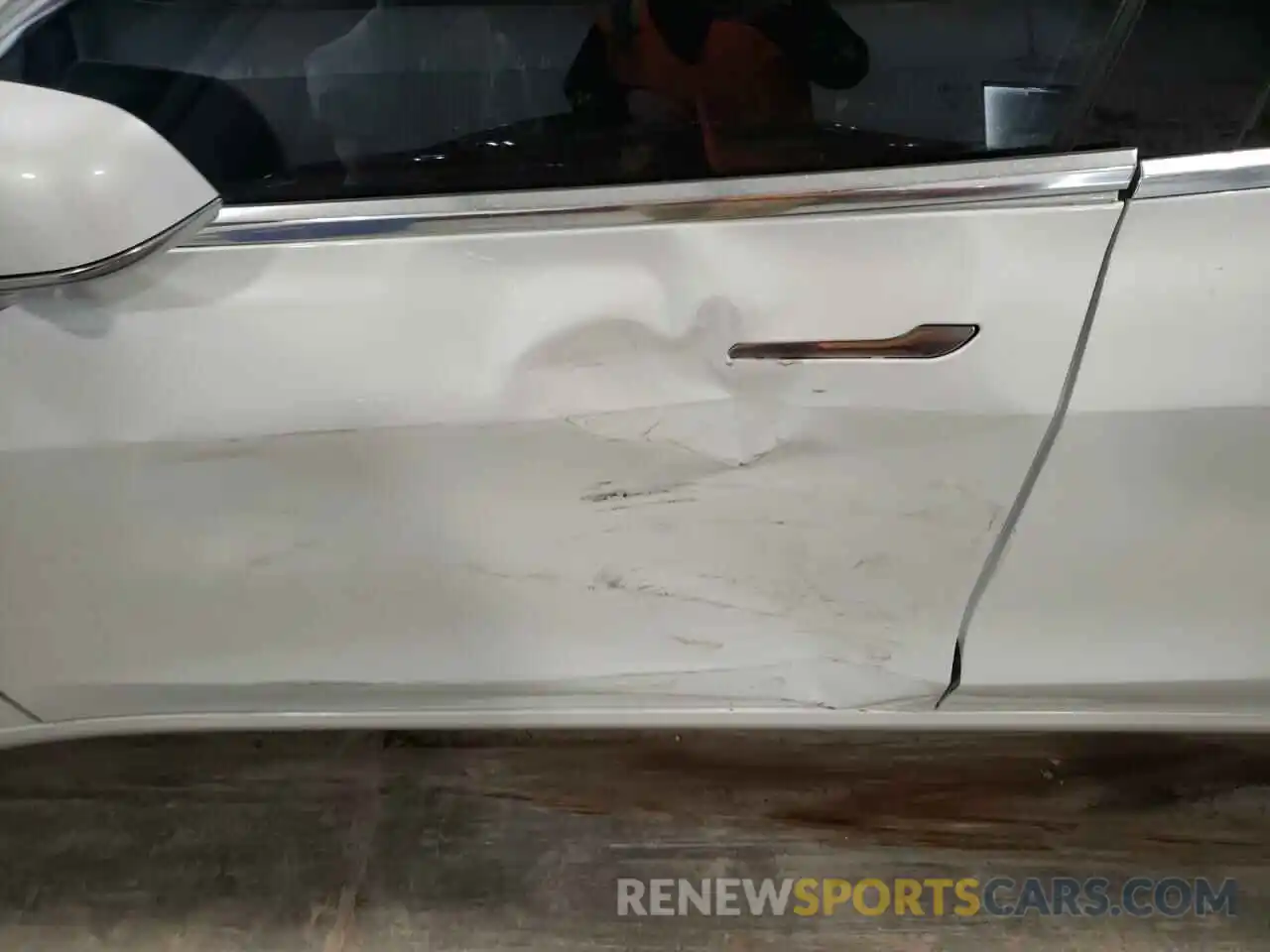 10 Photograph of a damaged car 5YJ3E1EB3KF211437 TESLA MODEL 3 2019