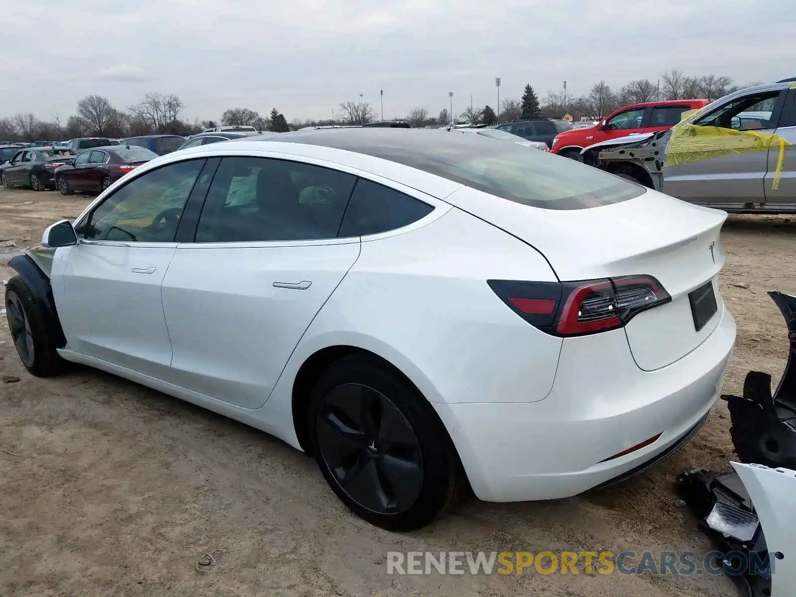 3 Photograph of a damaged car 5YJ3E1EB3KF211731 TESLA MODEL 3 2019