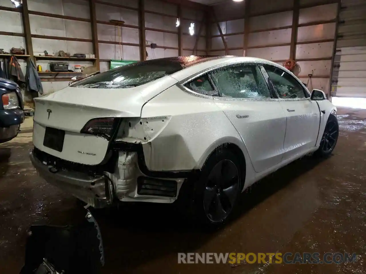 4 Photograph of a damaged car 5YJ3E1EB3KF213589 TESLA MODEL 3 2019