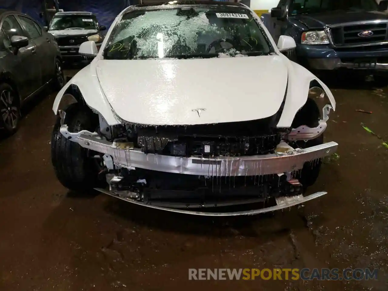 9 Photograph of a damaged car 5YJ3E1EB3KF213589 TESLA MODEL 3 2019