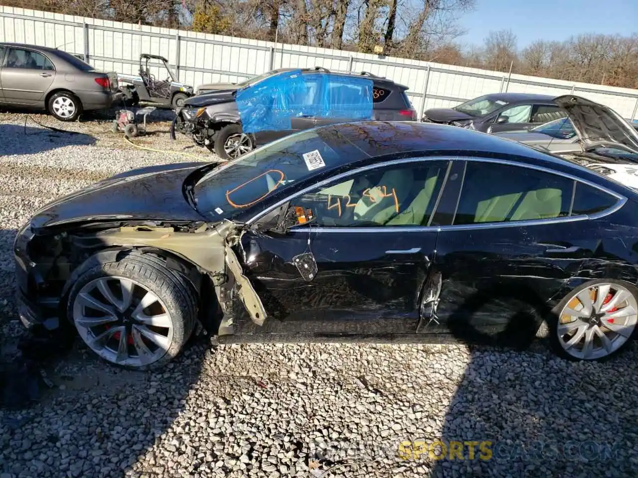 9 Photograph of a damaged car 5YJ3E1EB3KF231736 TESLA MODEL 3 2019